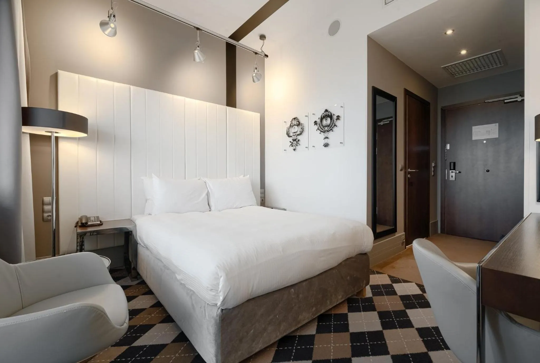 Photo of the whole room, Bed in Qubus Hotel Bydgoszcz