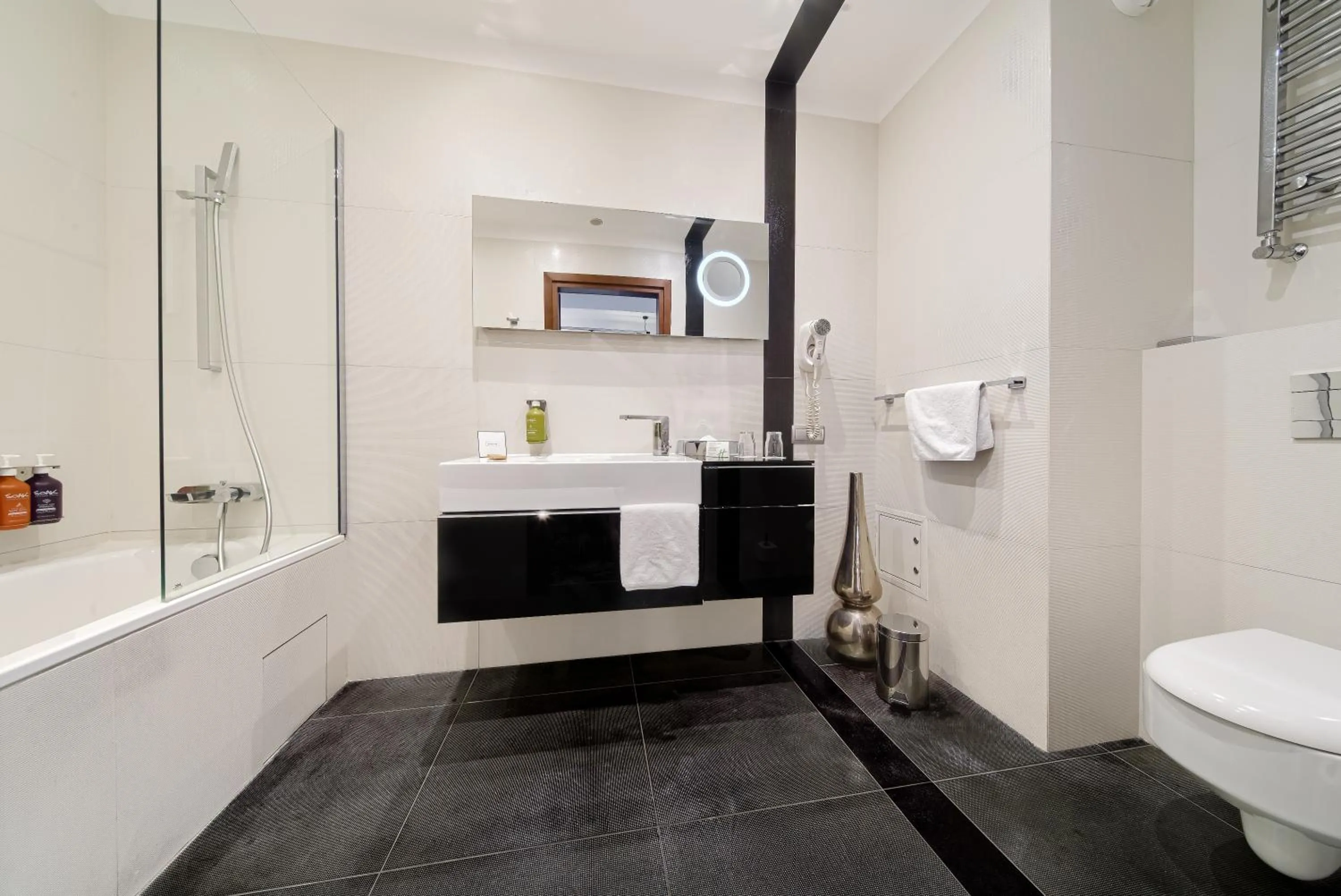 Bathroom in Qubus Hotel Bydgoszcz