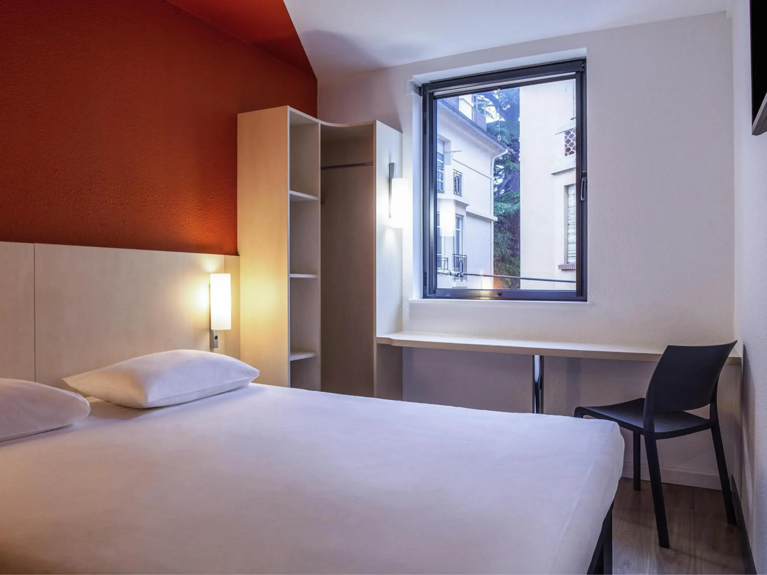 Double Room in ibis budget Cannes Centre Ville Double Room in ibis budget Cannes Centre Ville