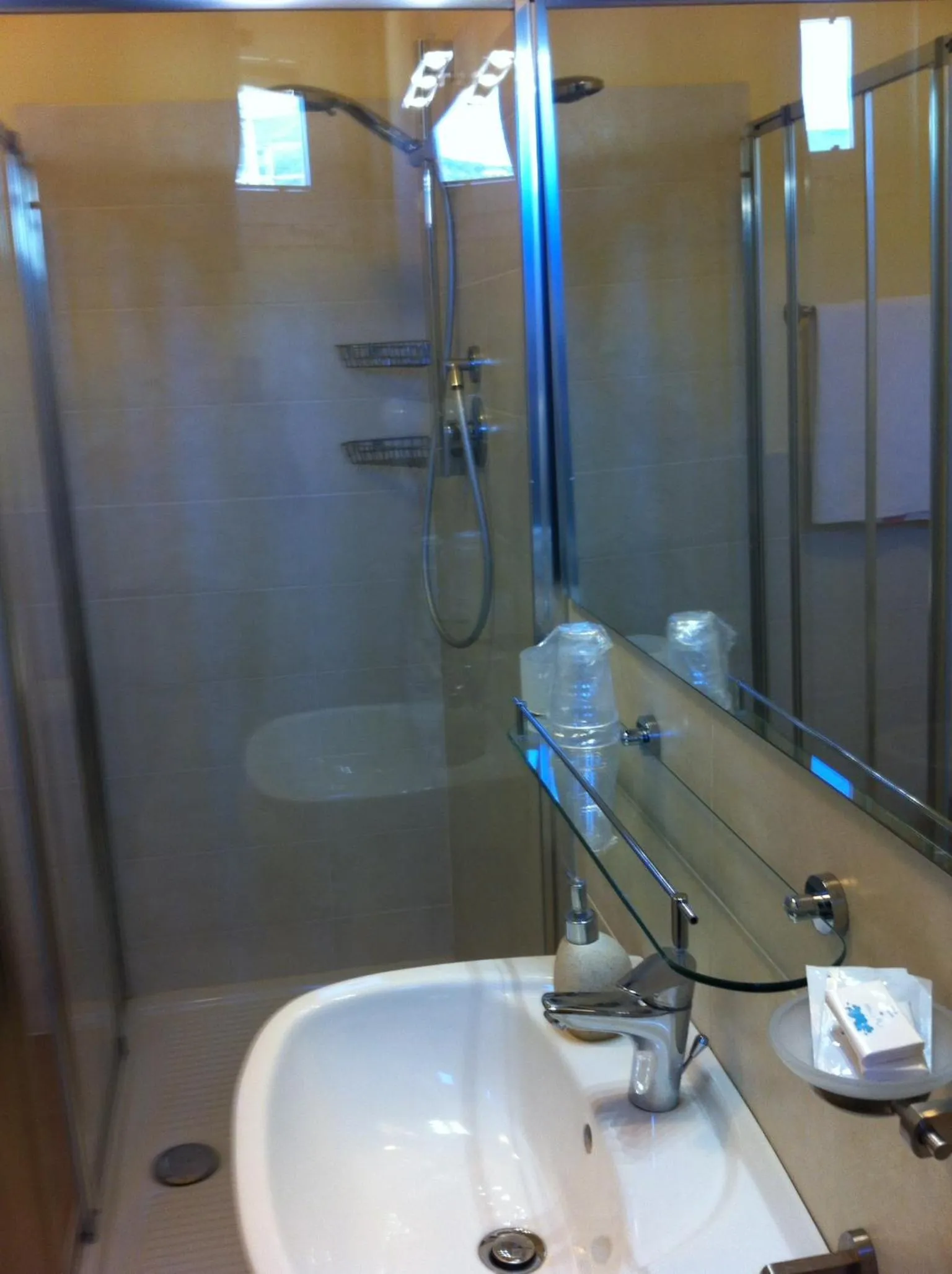 Bathroom in Albergo Il Cochino