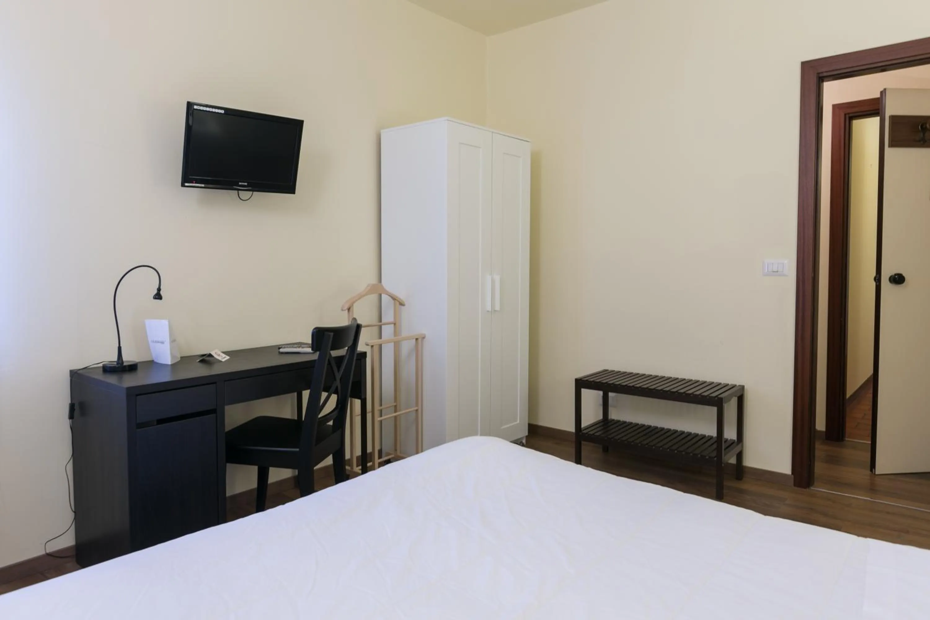 Photo of the whole room, Bed in Albergo Il Cochino