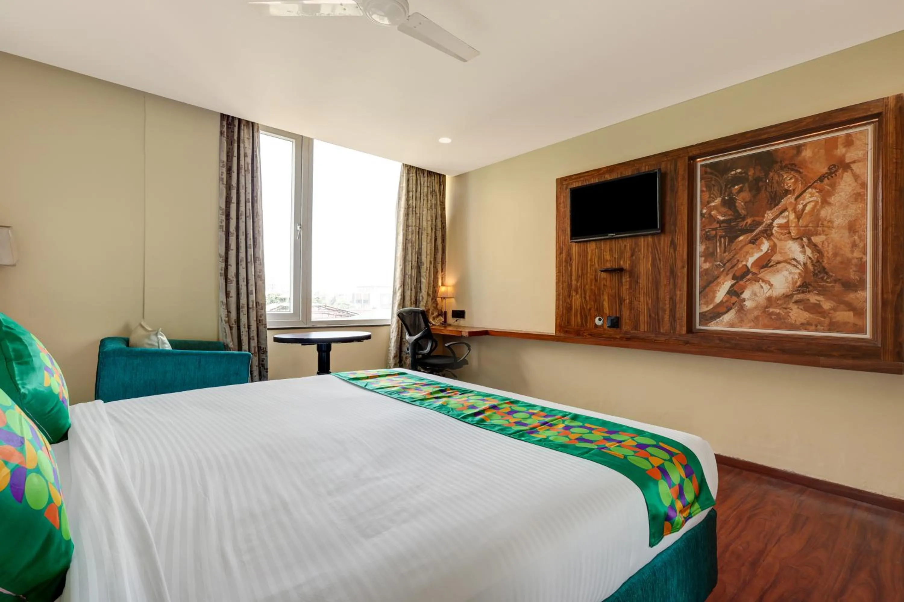 Bedroom in Treebo Blak & Wite Rk Beach