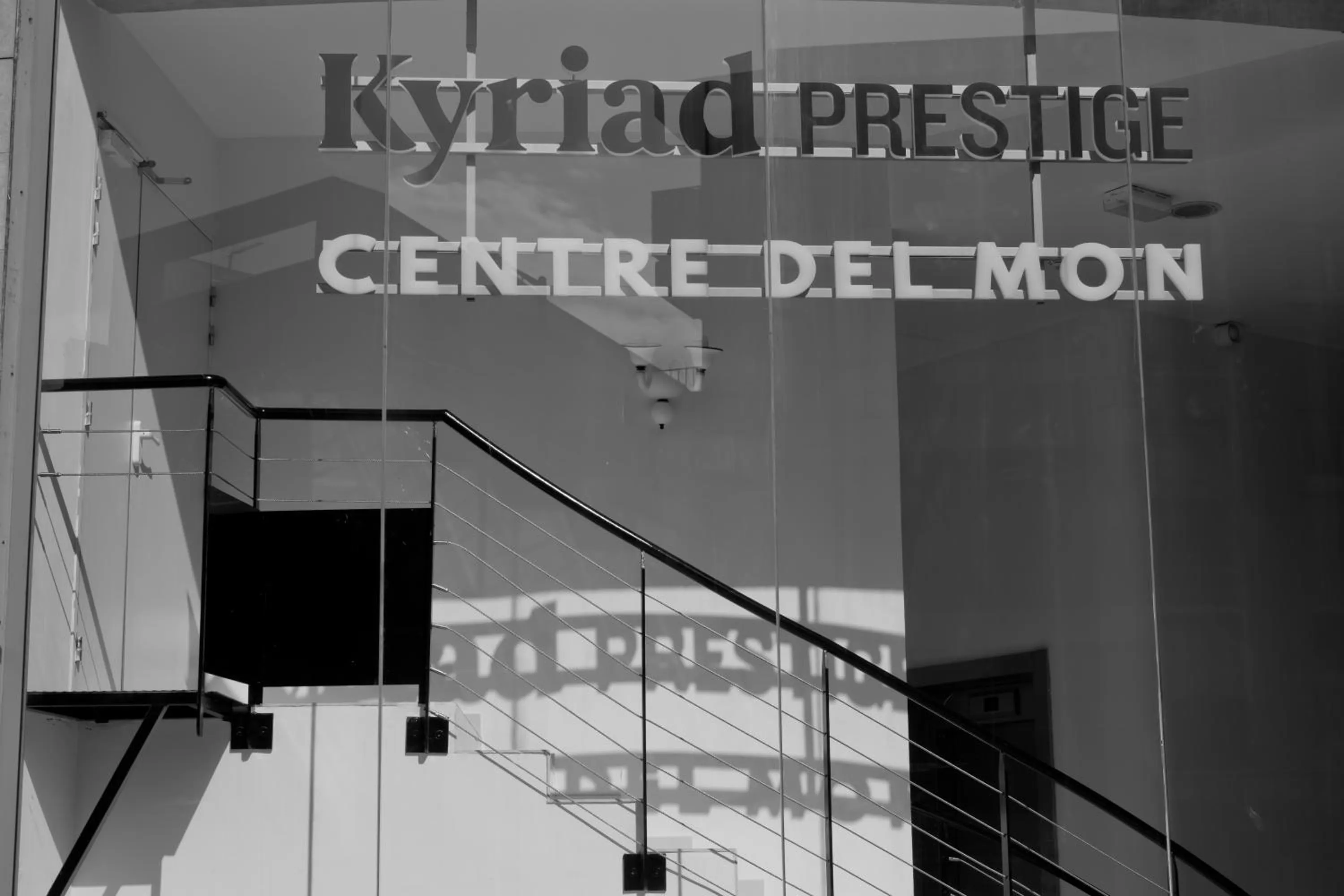 Property building in Kyriad Prestige Perpignan Centre Gare