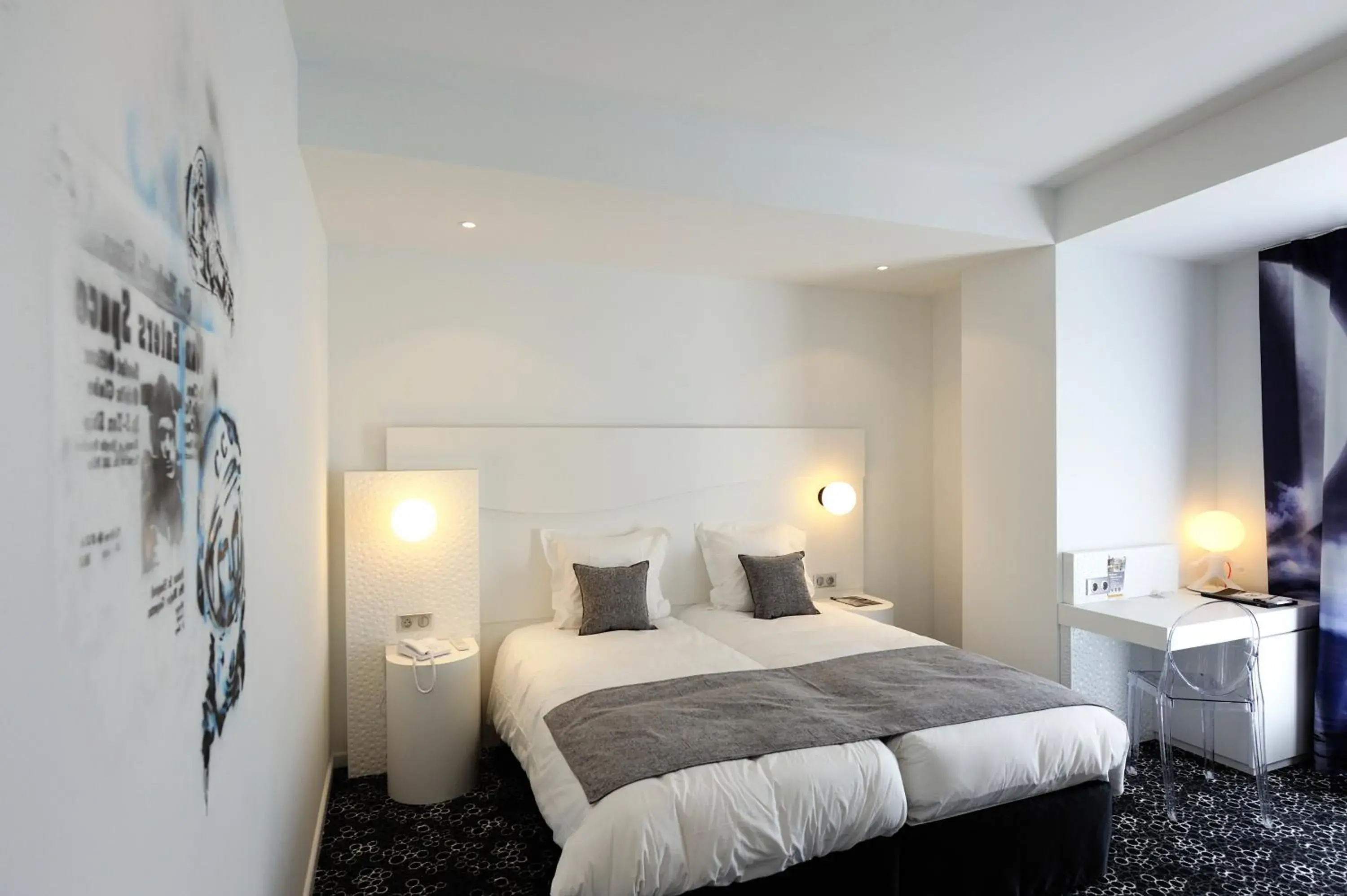 Bed in Kyriad Prestige Perpignan Centre Gare Bed in Kyriad Prestige Perpignan Centre Gare