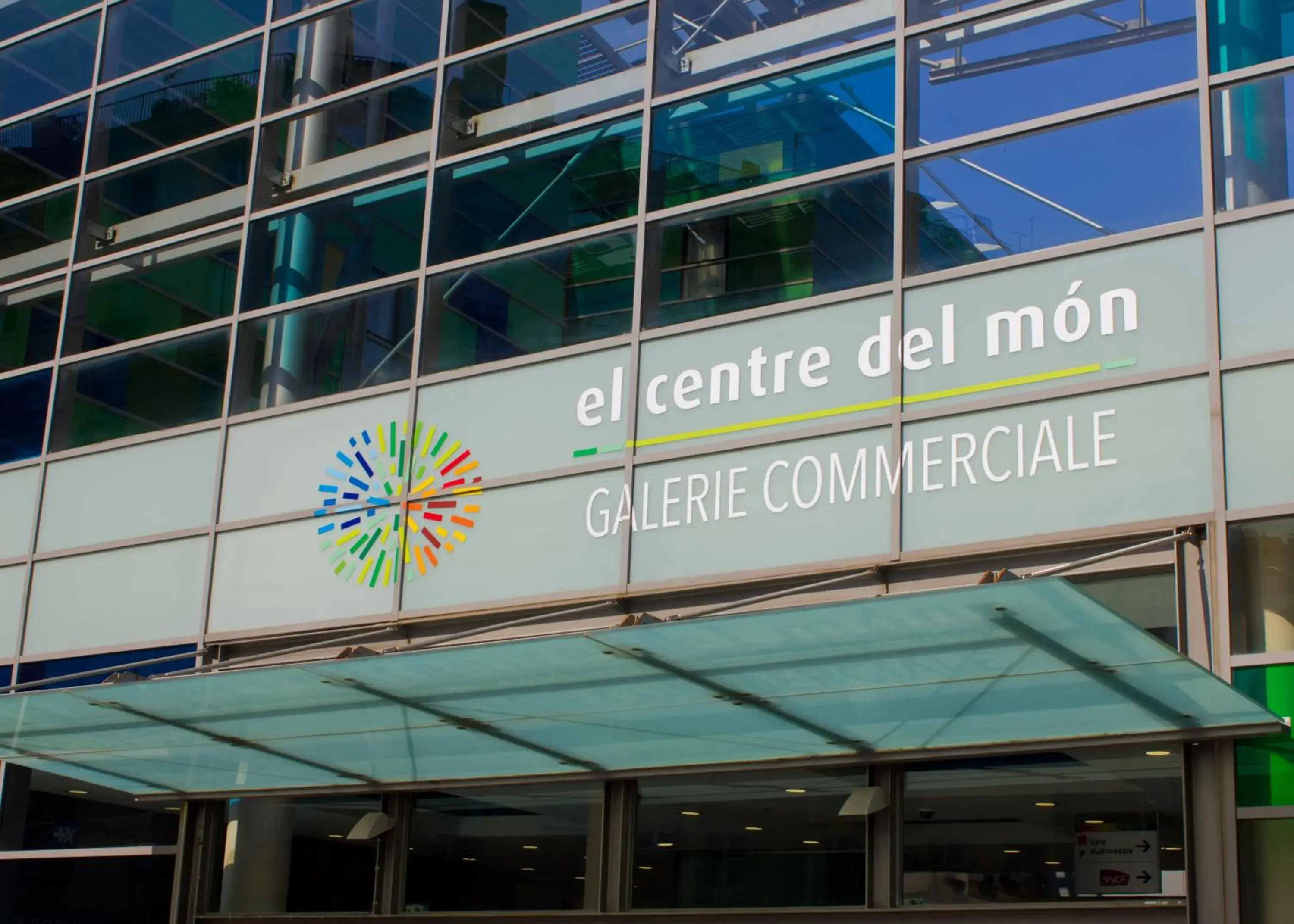 Property building in Kyriad Prestige Perpignan Centre Gare Property building in Kyriad Prestige Perpignan Centre Gare