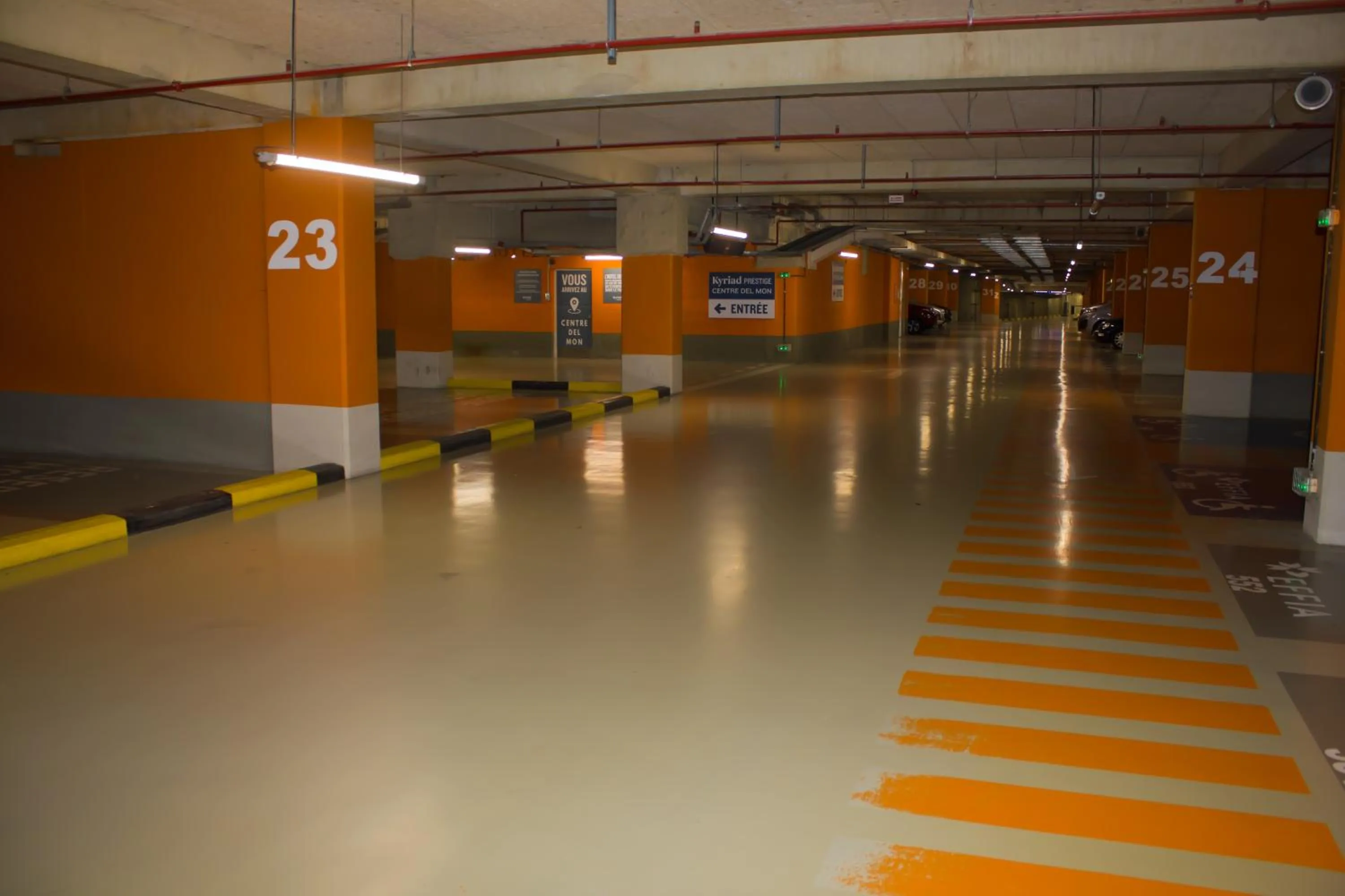 Parking in Kyriad Prestige Perpignan Centre Gare