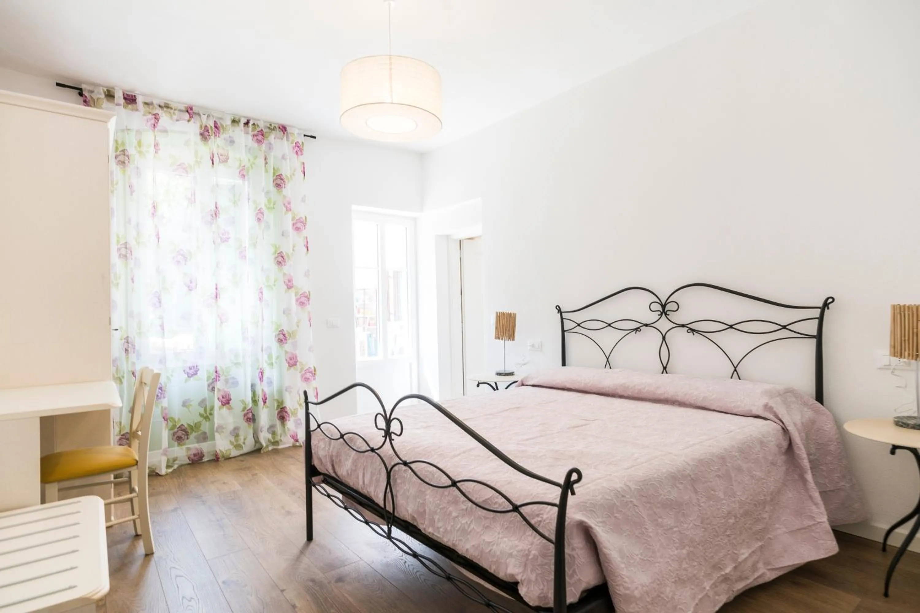 Bedroom, Bed in San Giorgio