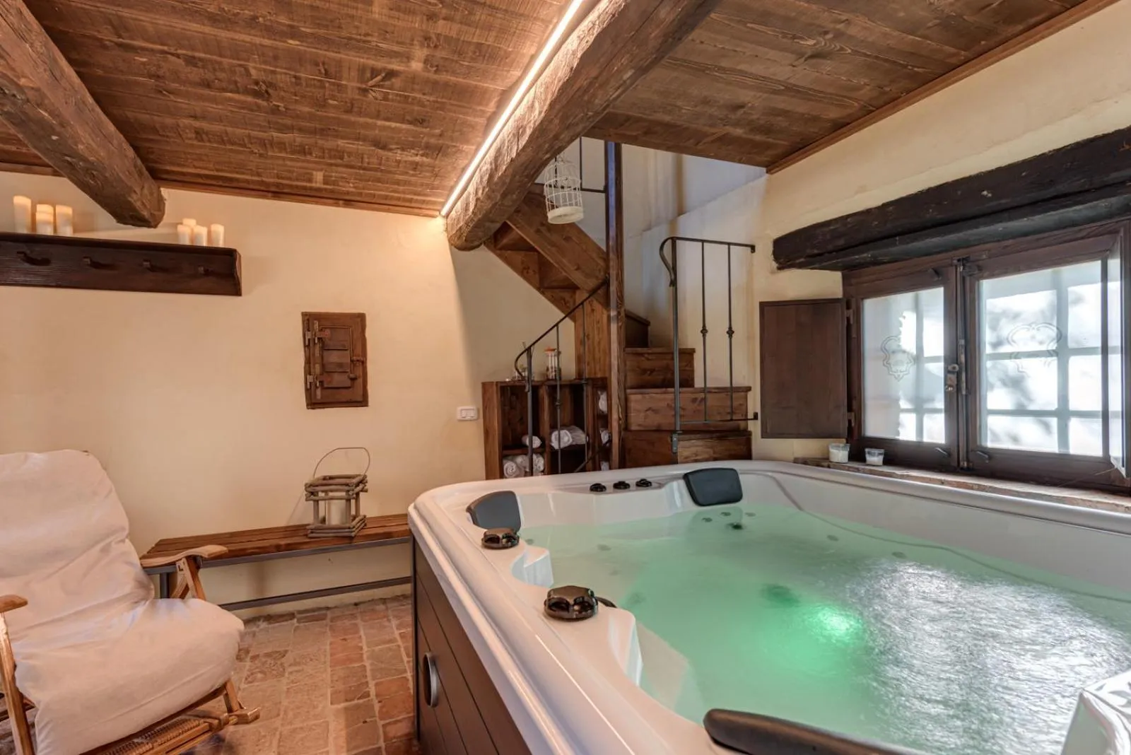 Hot Tub in Convento San Bartolomeo - Piscina Esterna Riscaldata