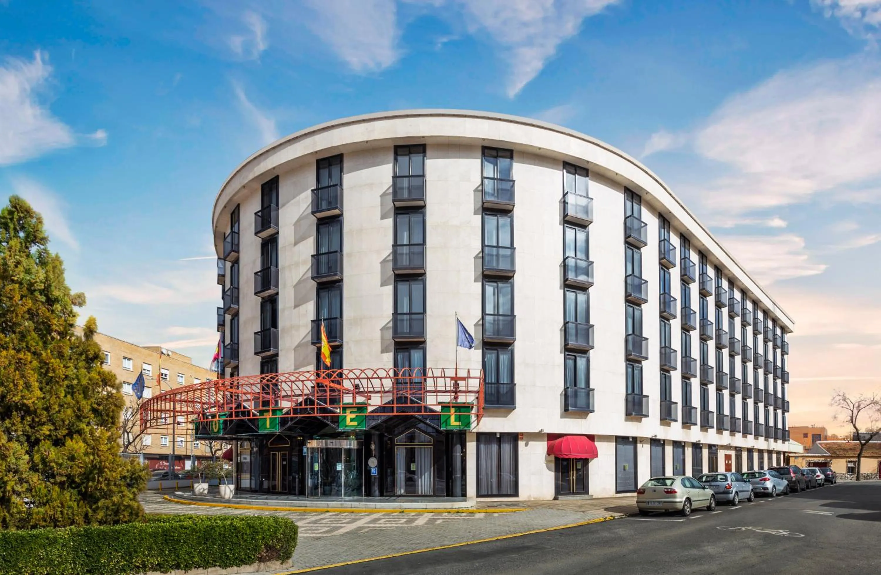 Property building in Exe Doña Carlota