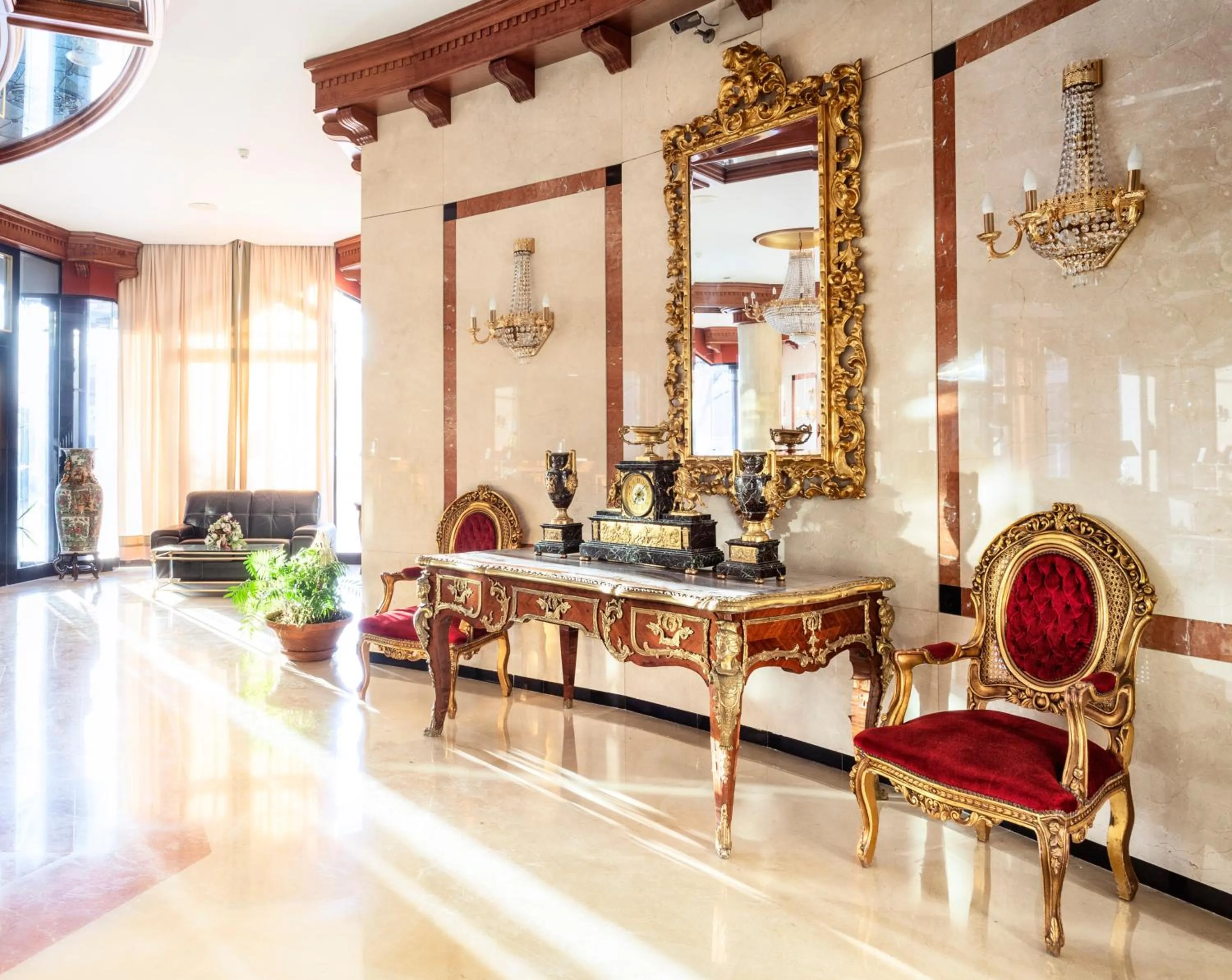 Lobby or reception in Exe Doña Carlota