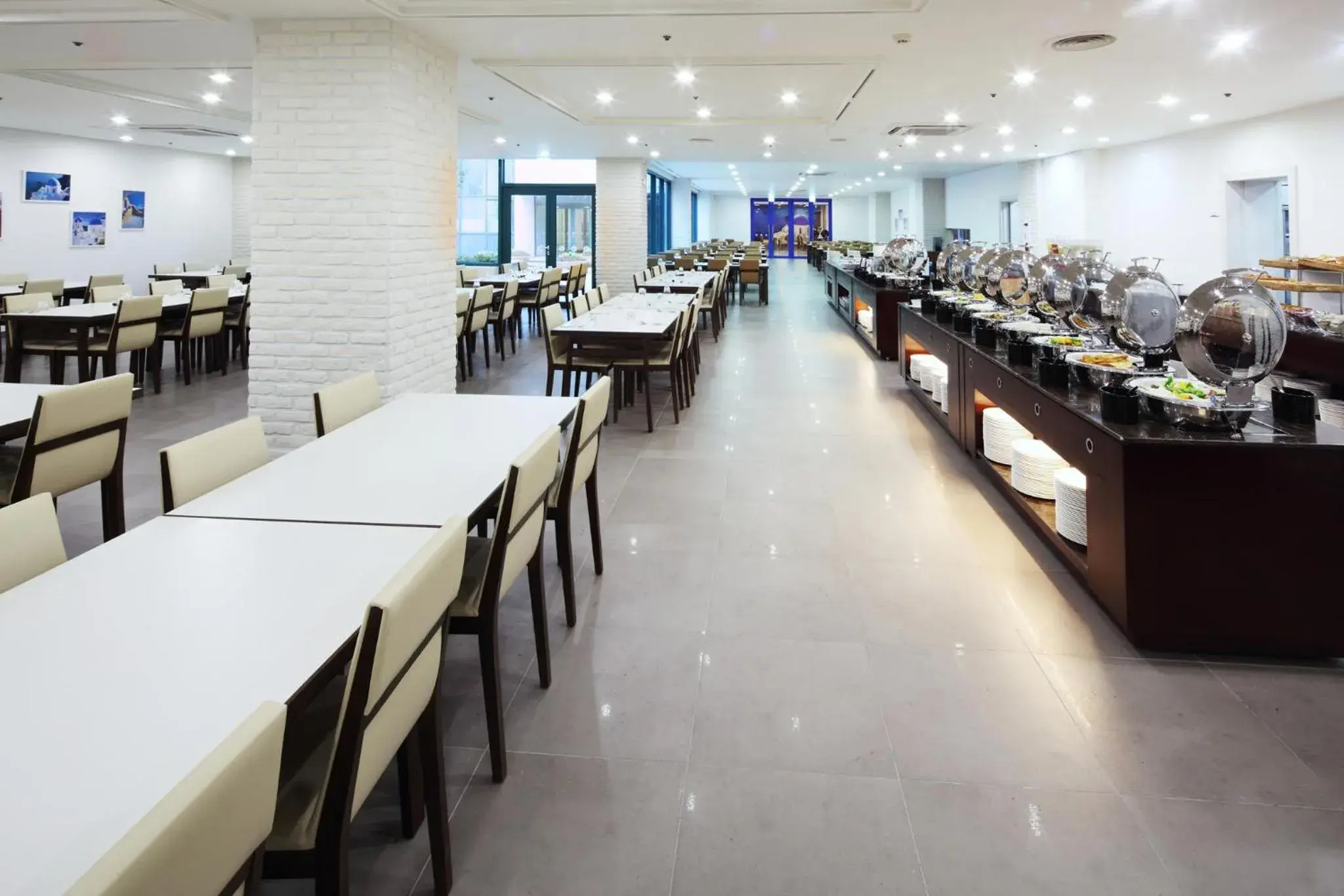 Restaurant/places to eat in Hanwha Resort Daecheon Paros Restaurant/places to eat in Hanwha Resort Daecheon Paros