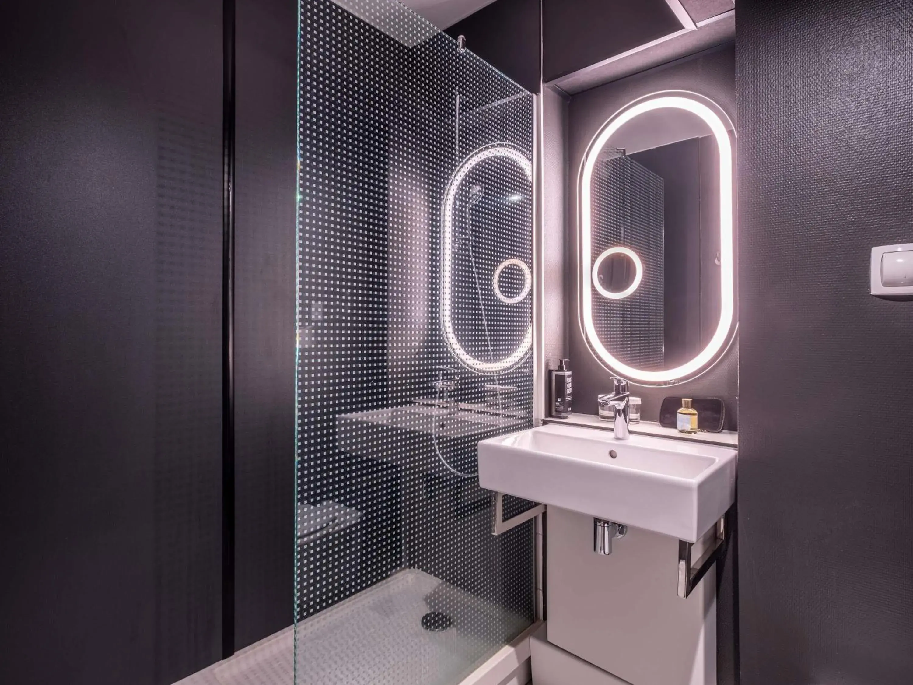 Bedroom in ibis Nantes Treillières Bedroom in ibis Nantes Treillières