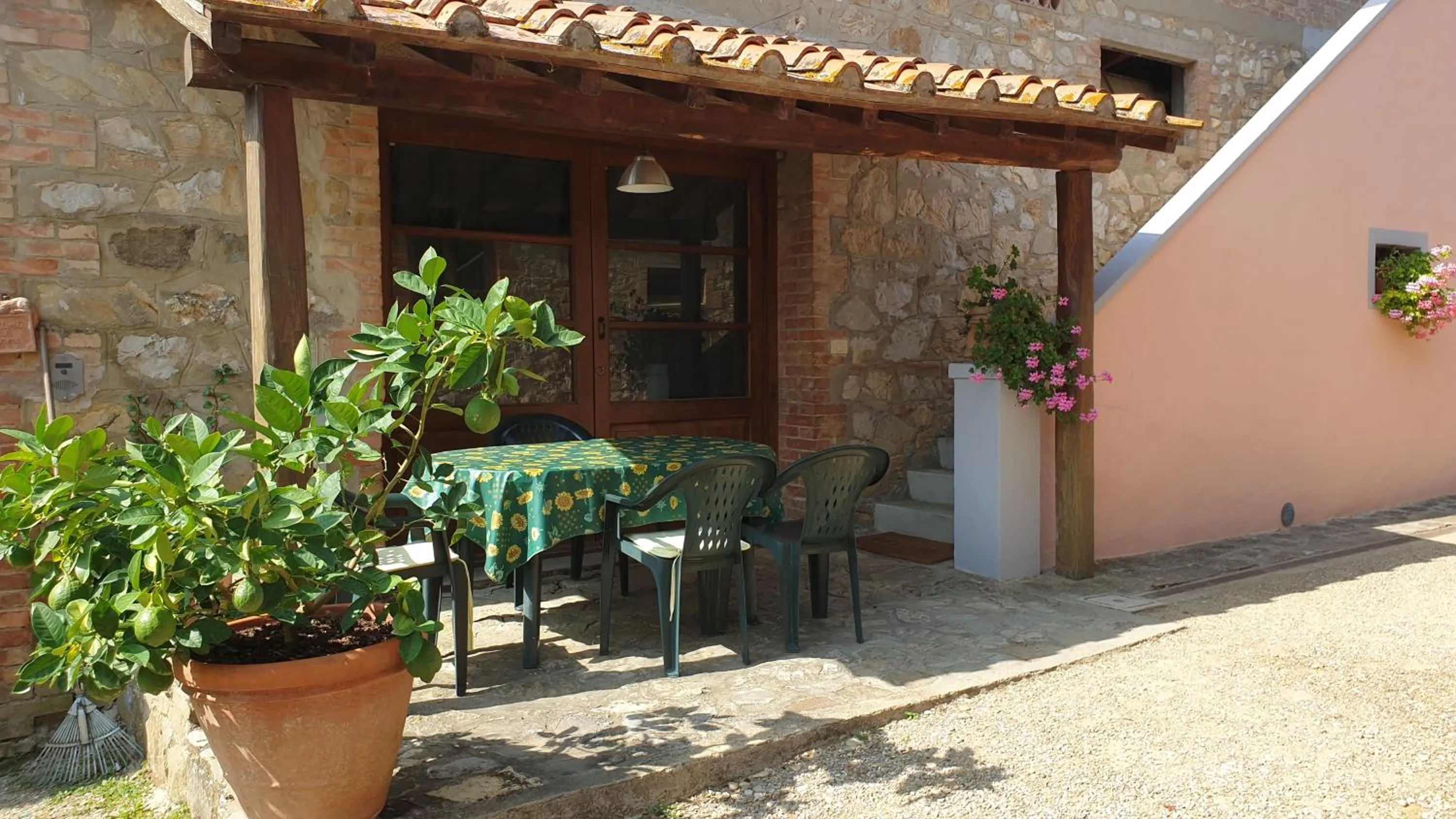 Patio in Agriturismo Il Sole Verde