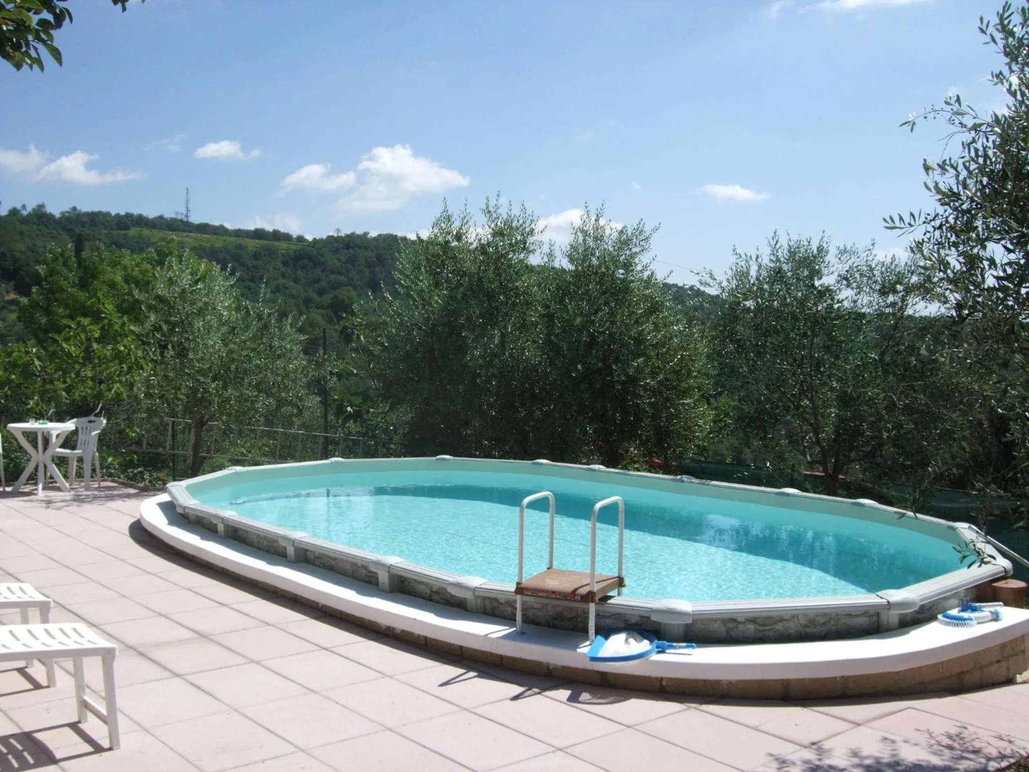 Swimming pool in B&B La Casa Di Zefiro
