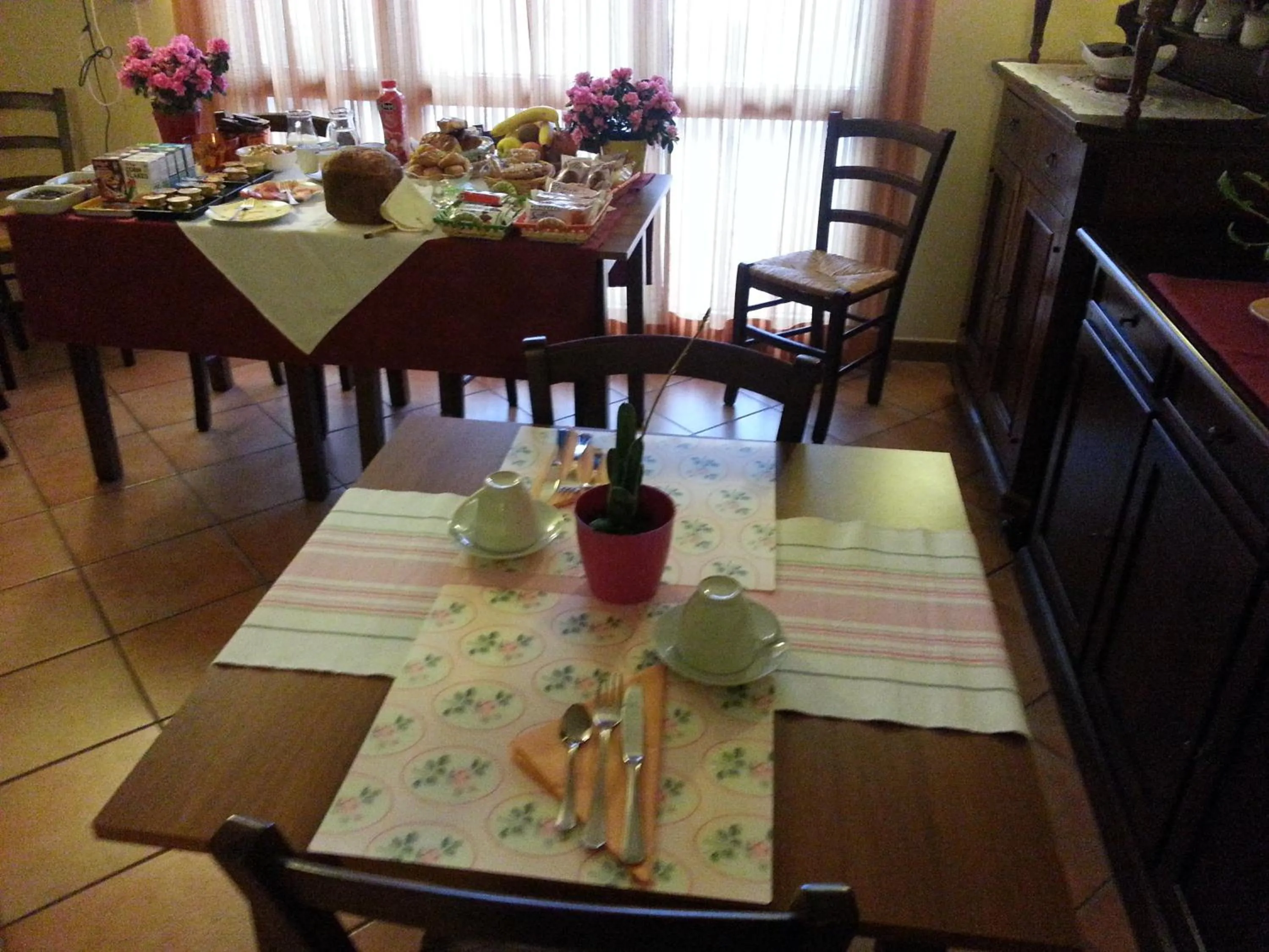Restaurant/places to eat in B&B La Casa Di Zefiro