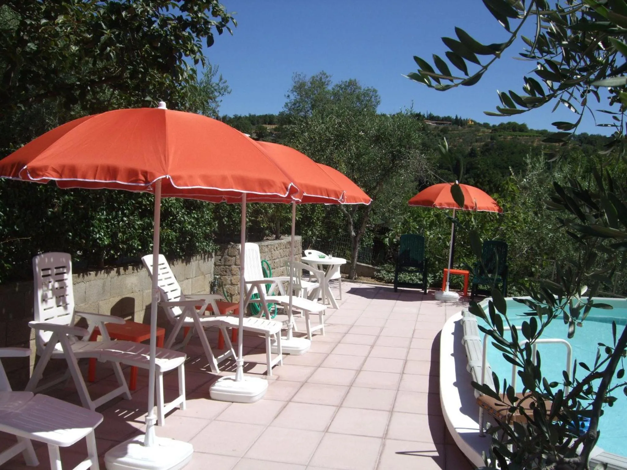 Swimming pool in B&B La Casa Di Zefiro
