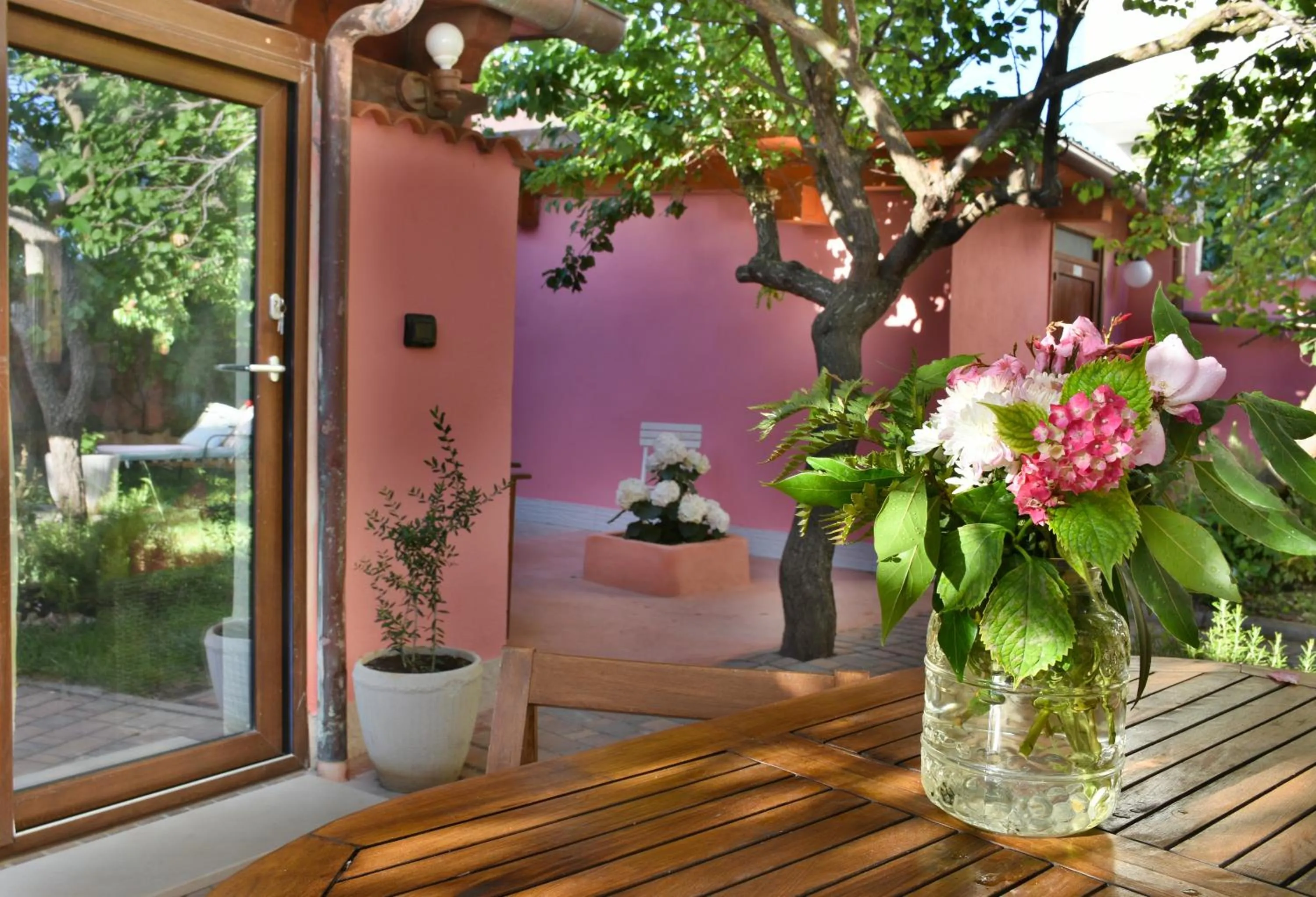 Patio in Flowery Inn Villa
