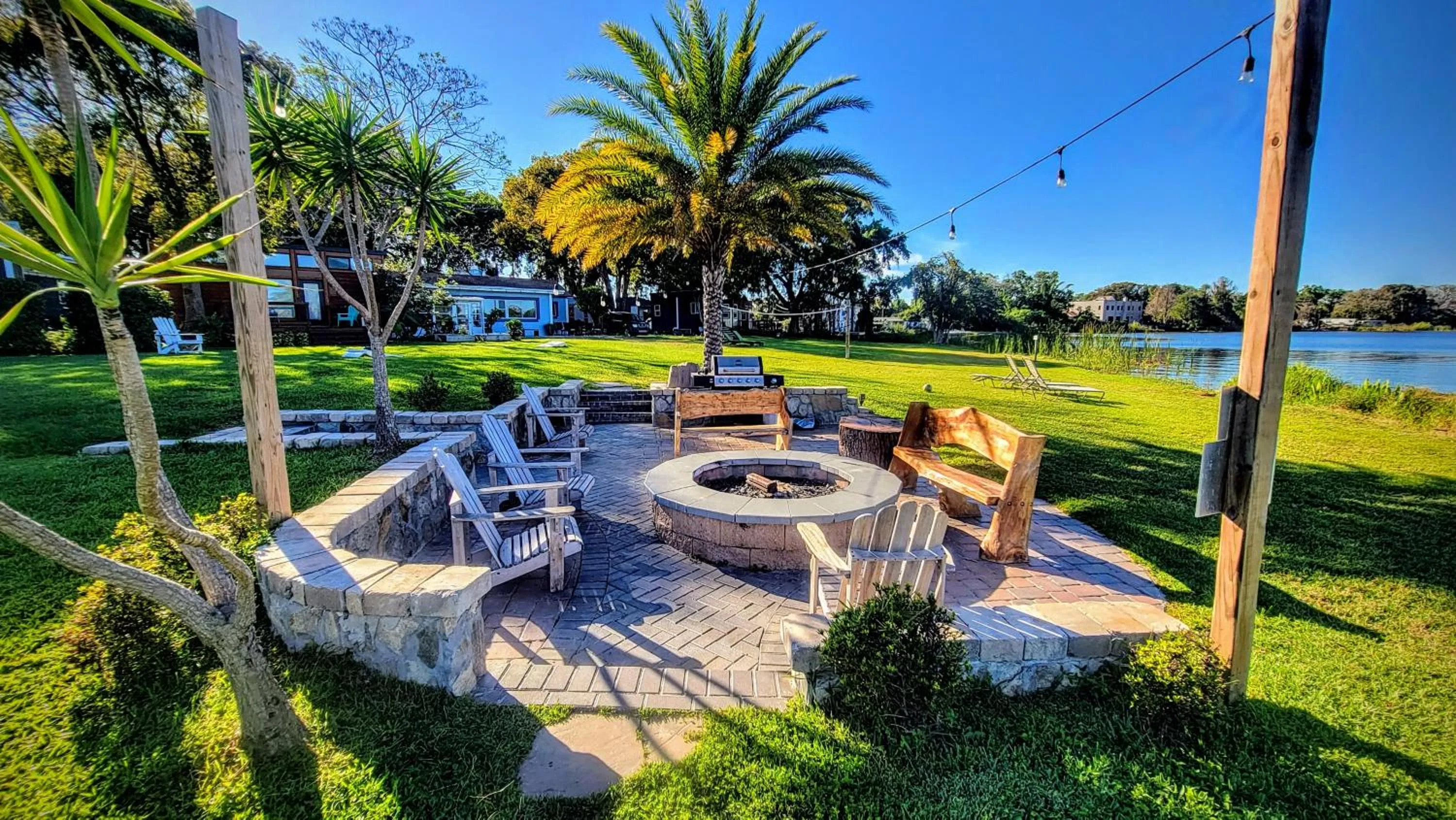 Lake view in Orlando Lakefront Tiny Houses