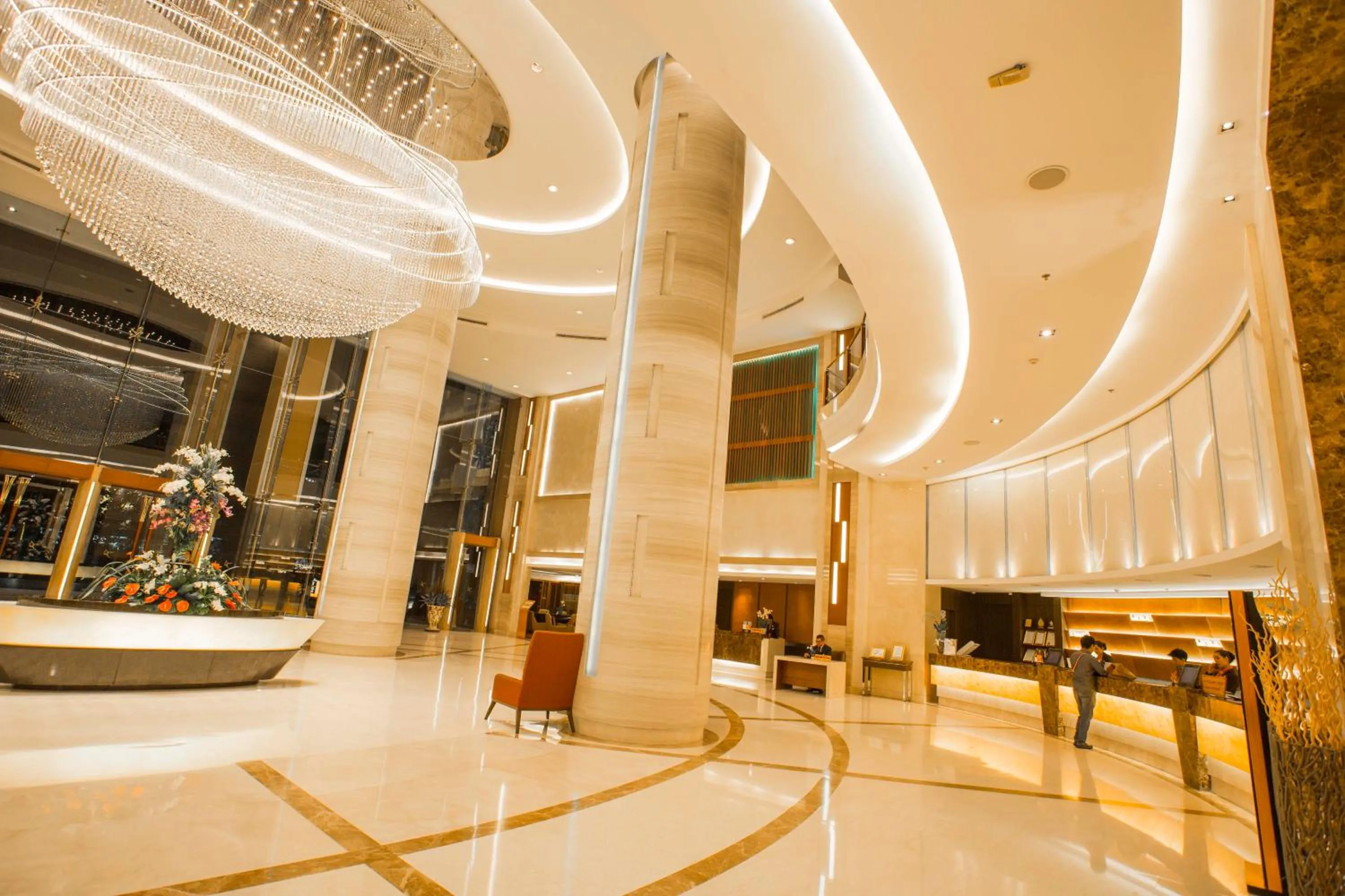 Lobby or reception in The Grand Fourwings Convention Hotel Bangkok