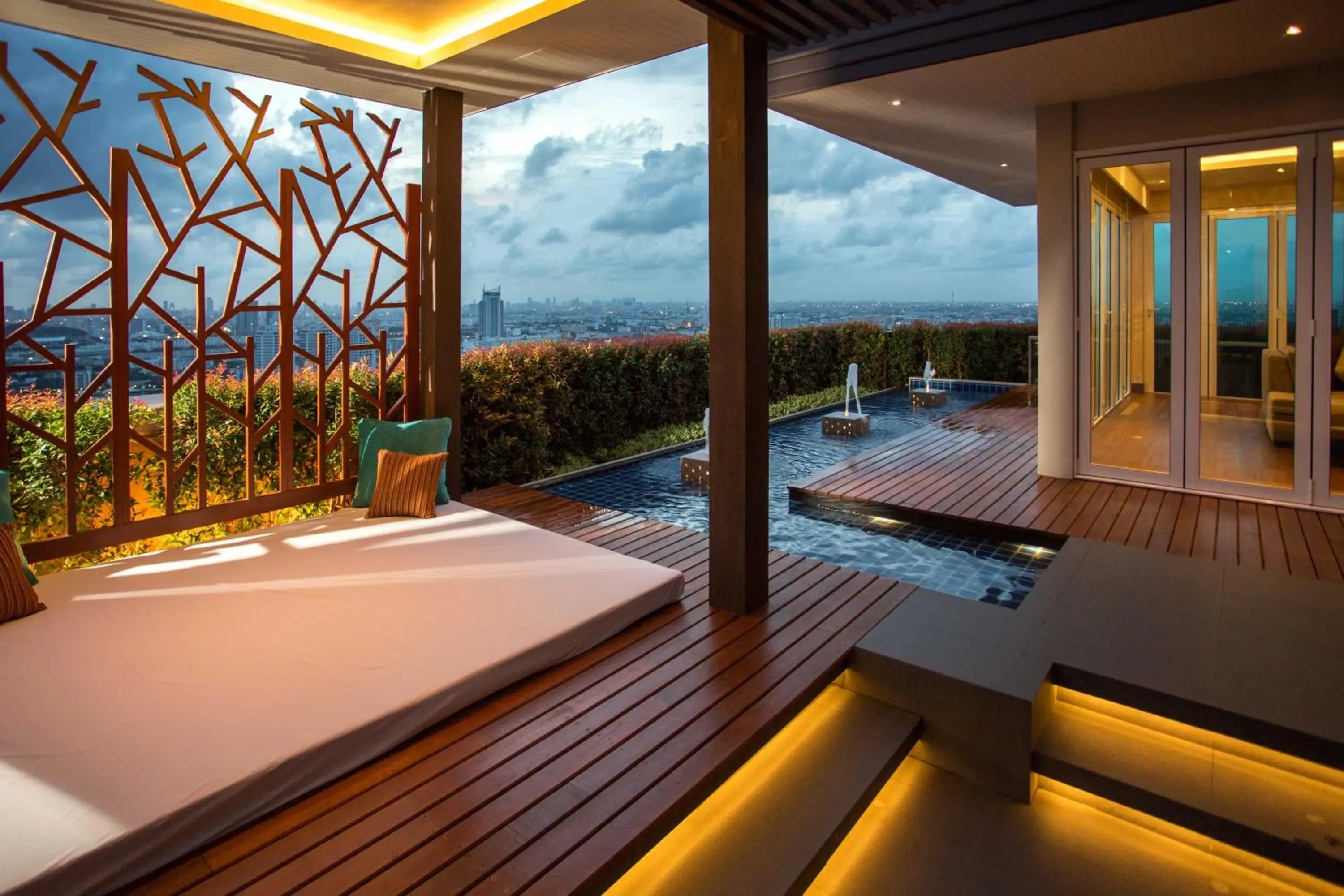 Swimming pool in The Grand Fourwings Convention Hotel Bangkok Swimming pool in The Grand Fourwings Convention Hotel Bangkok