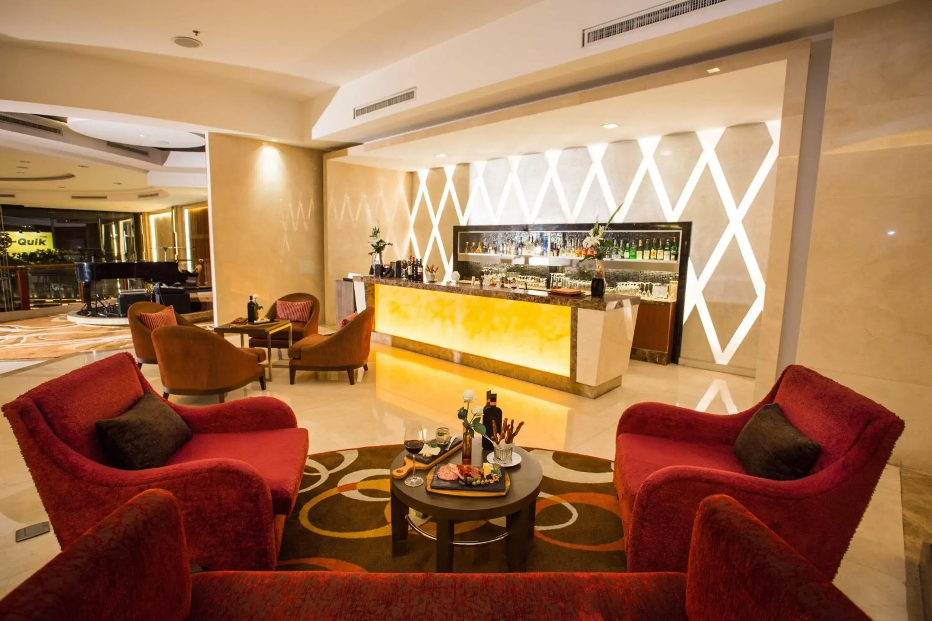 Restaurant/places to eat in The Grand Fourwings Convention Hotel Bangkok Restaurant/places to eat in The Grand Fourwings Convention Hotel Bangkok