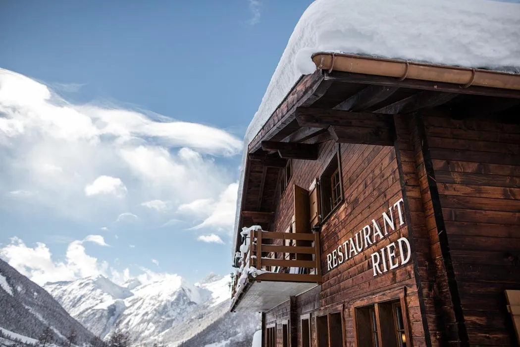 Day in Hotel Nest- und Bietschhorn