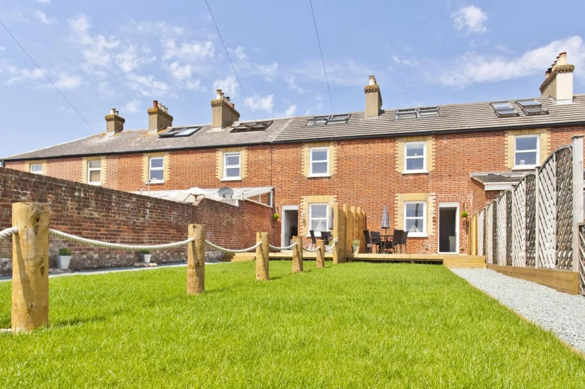 COASTGUARD COTTAGES by BOURNECOAST - A Charming Victorian Holiday Home with SEA VIEWS, HOT TUB and Garden - HB6098