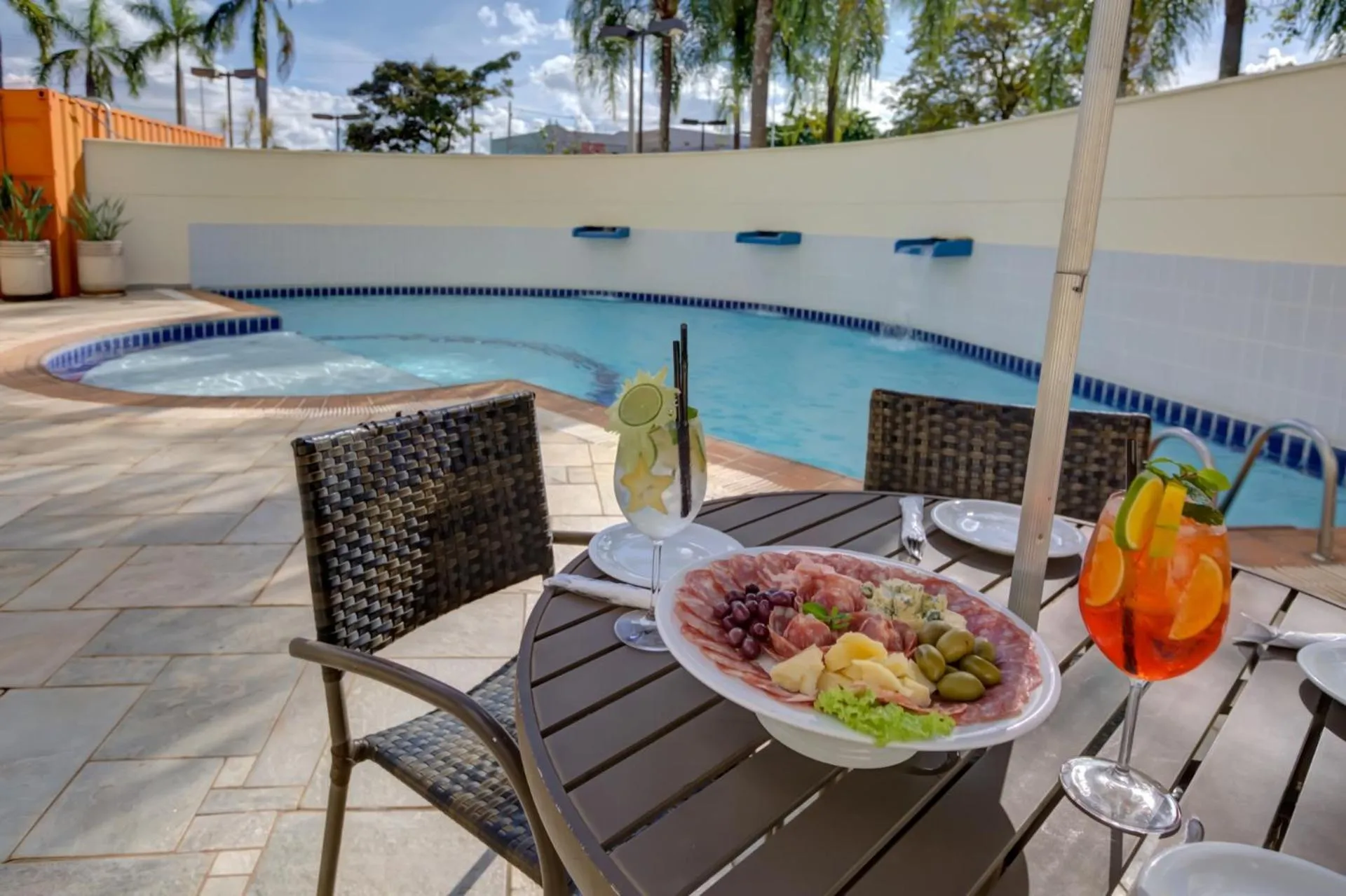 Swimming pool in Comfort Franca