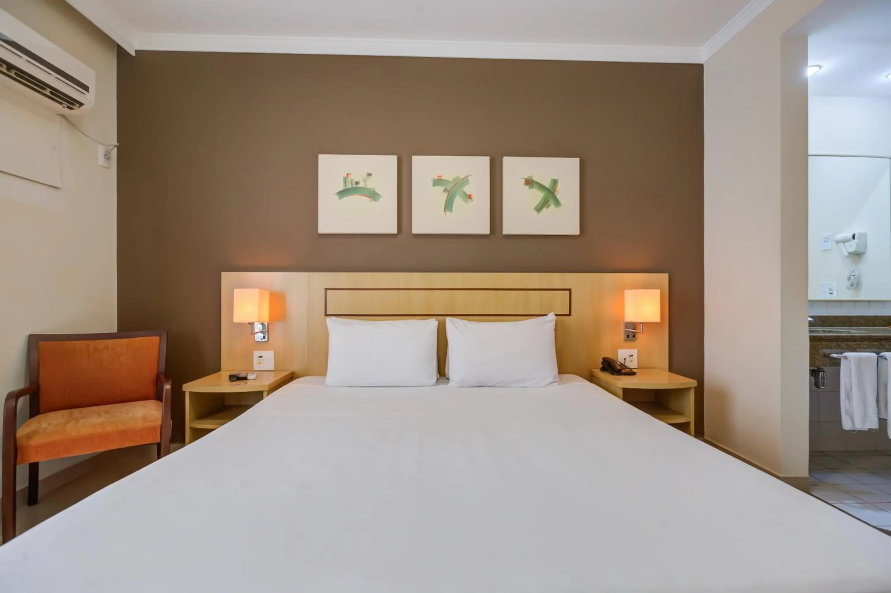 Bedroom, Bed in Comfort Franca