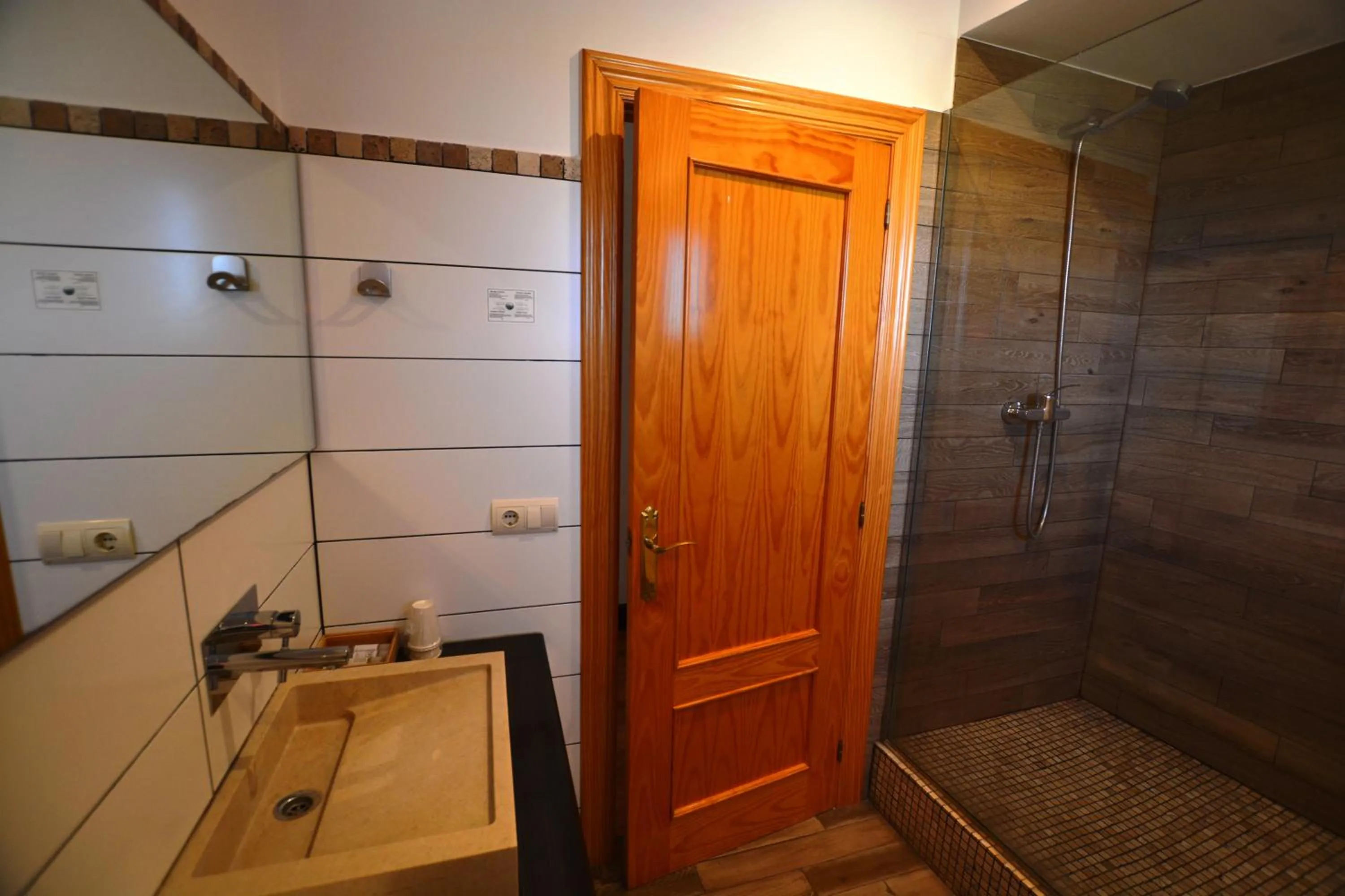 Shower in Hotel Posada Guadalupe