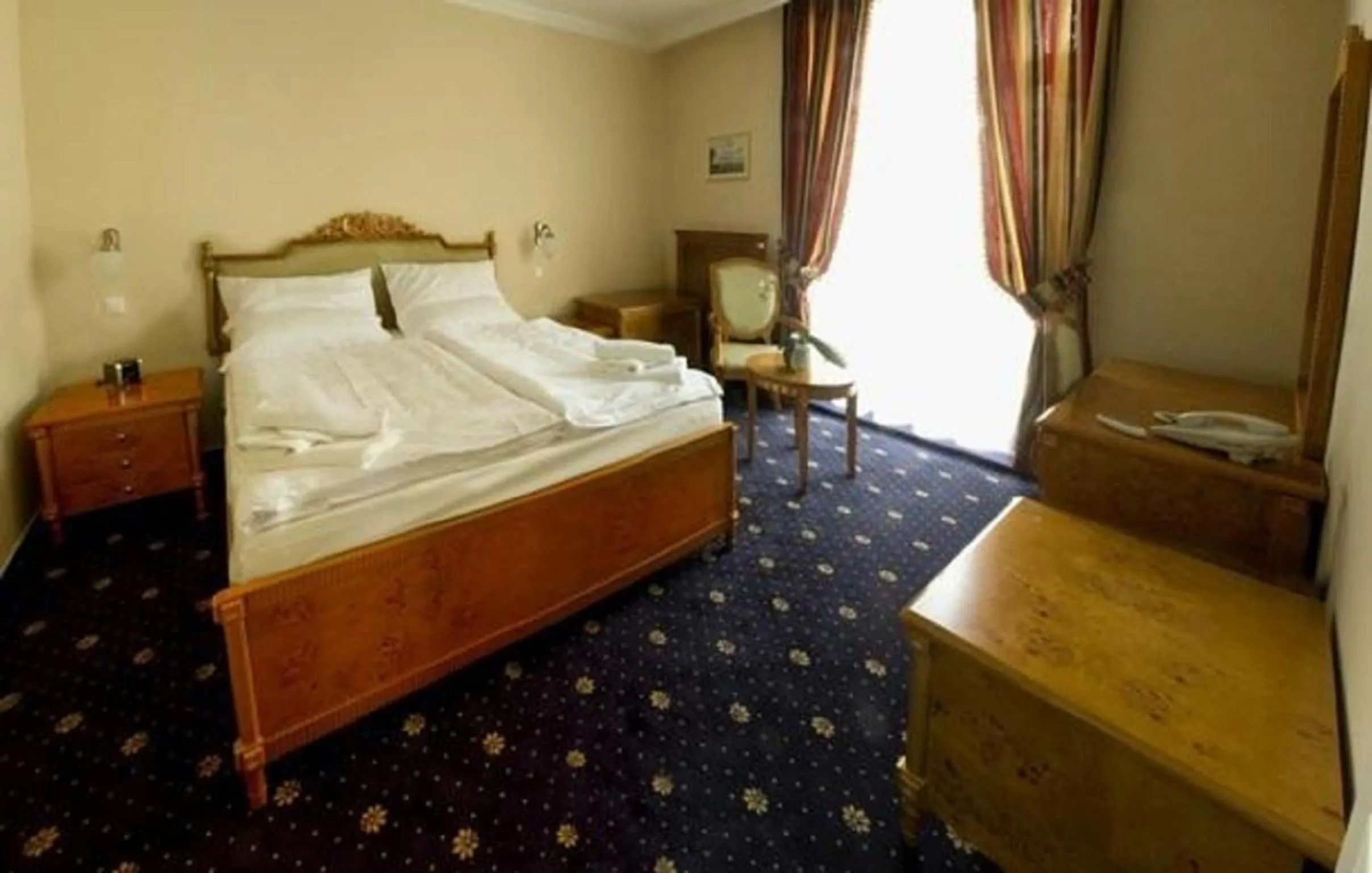 Bed in Luxury Garni Hotel Brix
