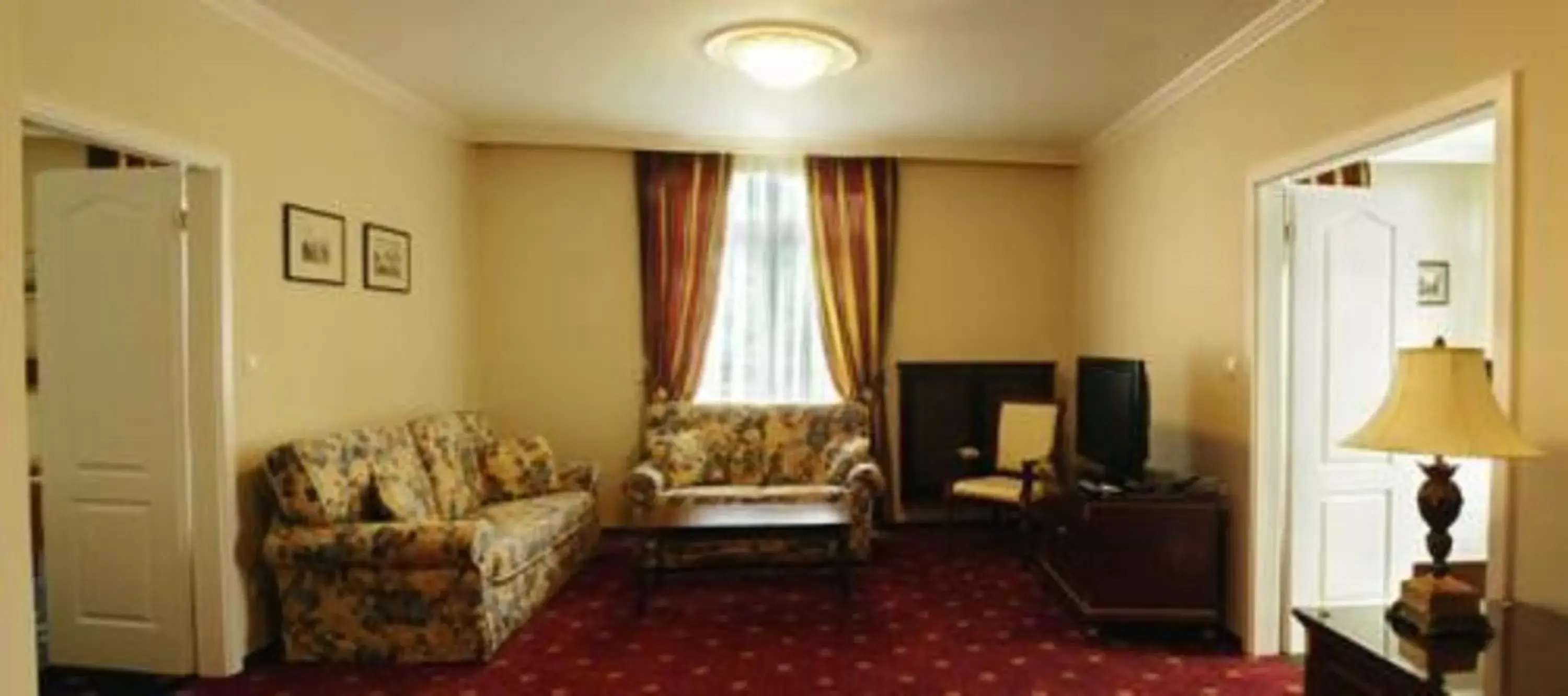 Deluxe Suite in Luxury Garni Hotel Brix Deluxe Suite in Luxury Garni Hotel Brix