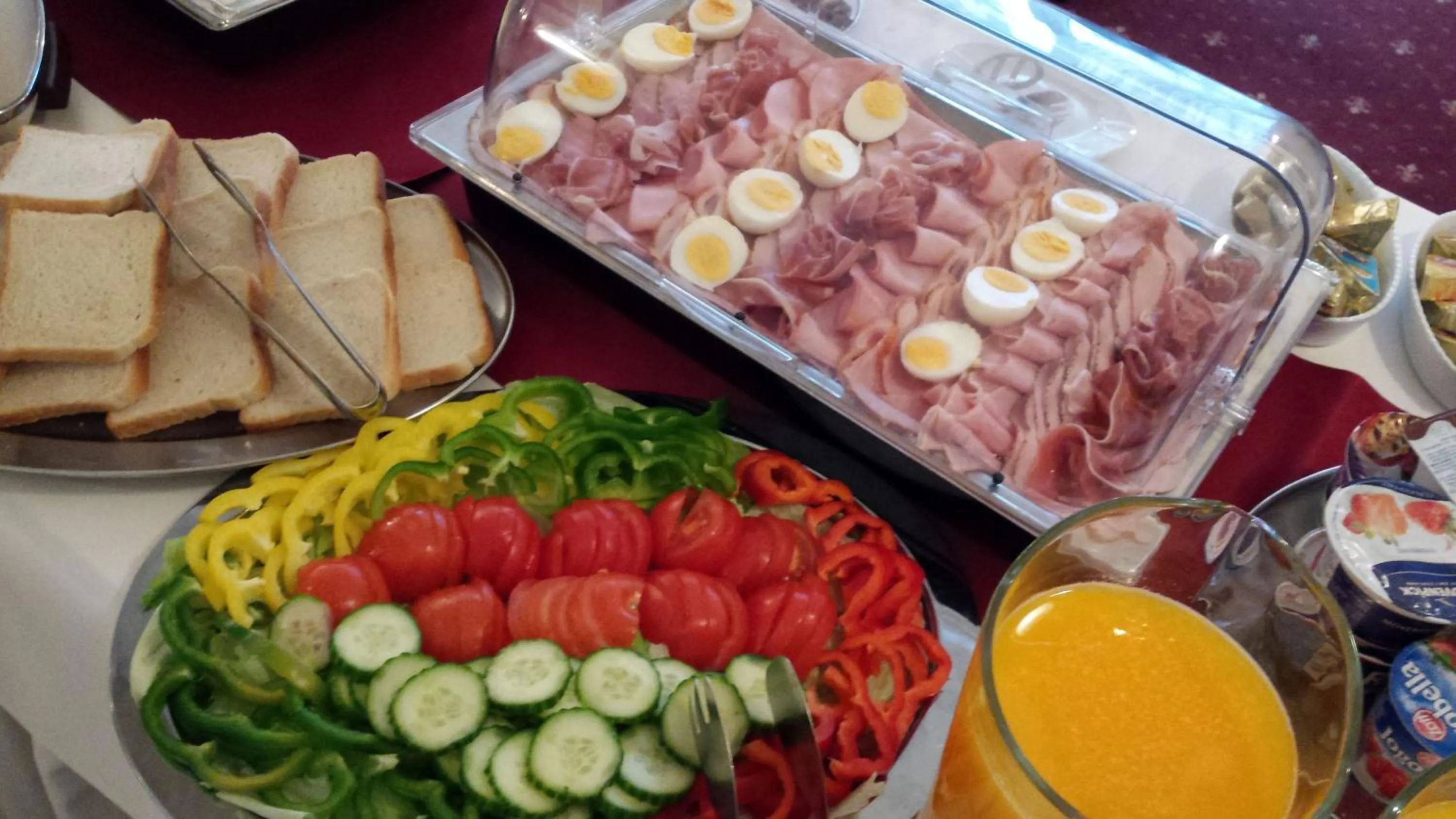 Breakfast in Luxury Garni Hotel Brix