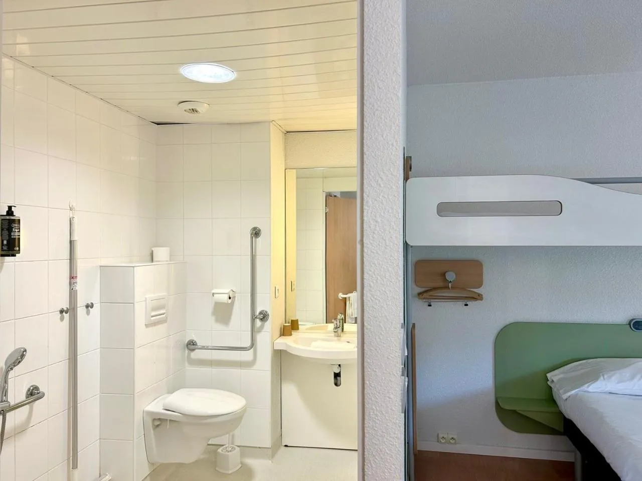 Shower, Bed in ibis budget Noyon