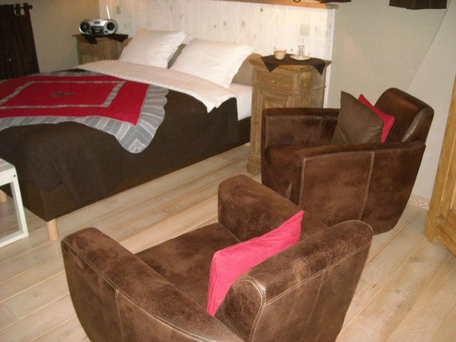 Photo of the whole room, Bed in B&B Le Clos de la Fontaine