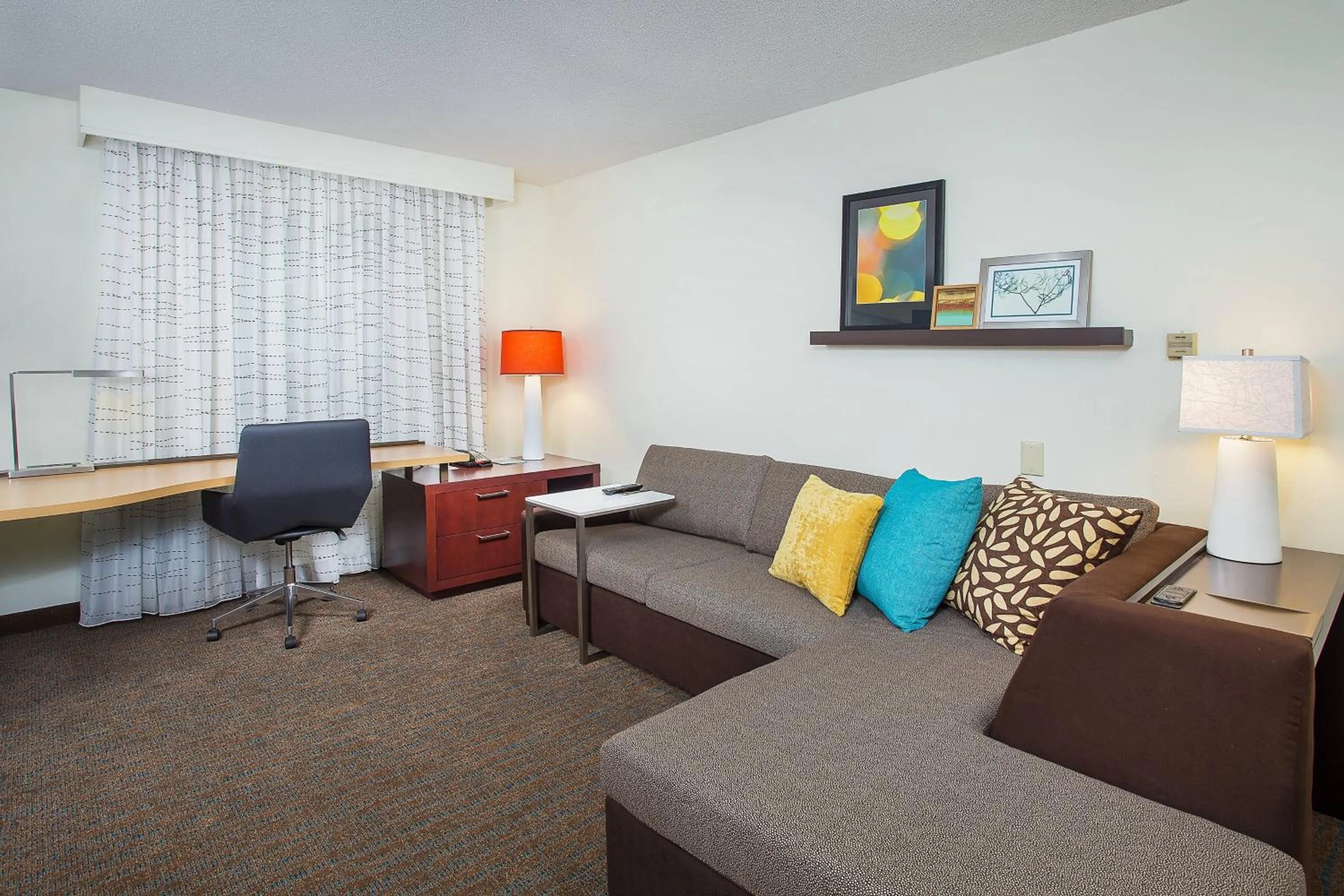 Living room in Residence Inn Knoxville Cedar Bluff
