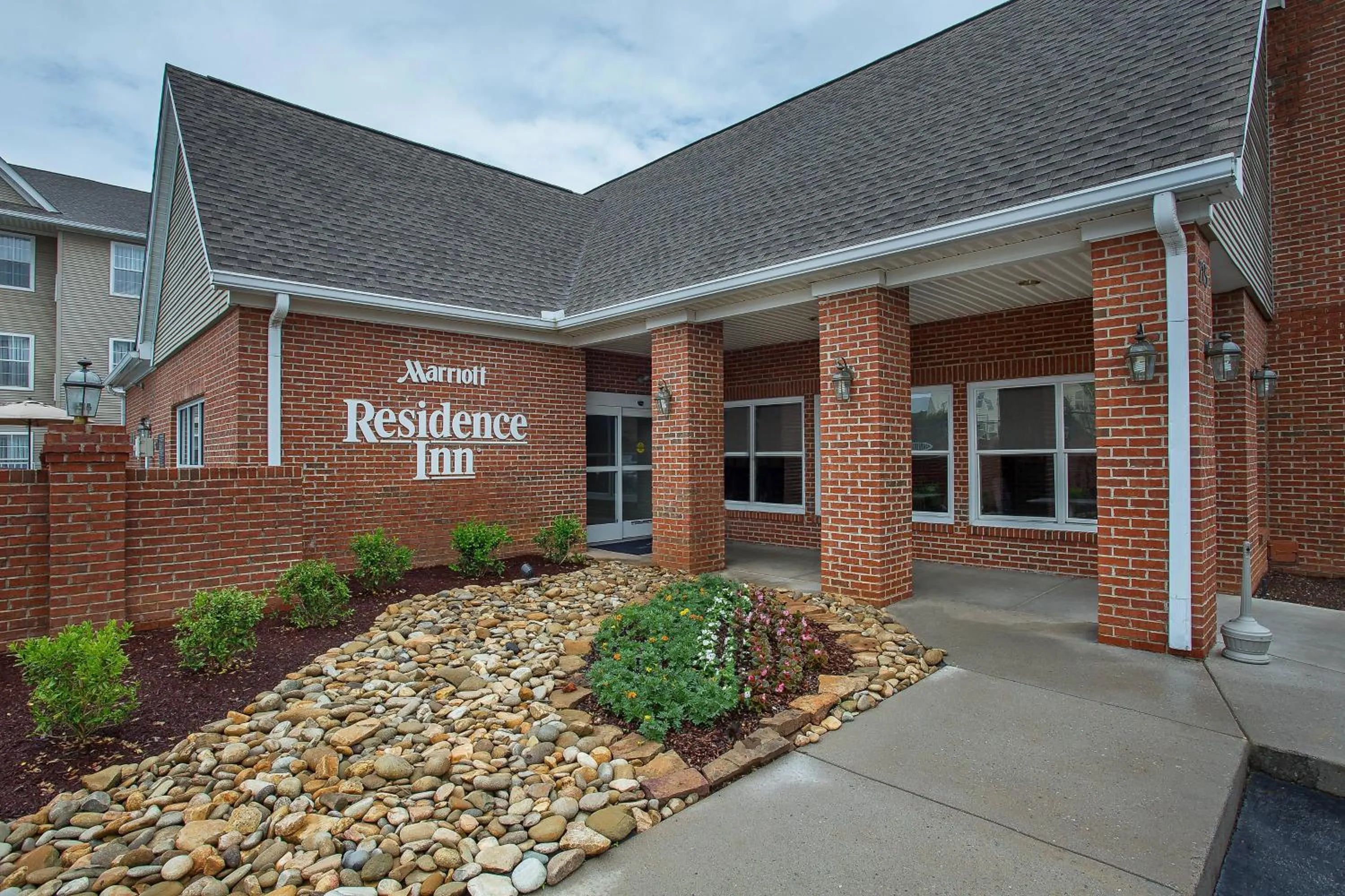 Property building in Residence Inn Knoxville Cedar Bluff