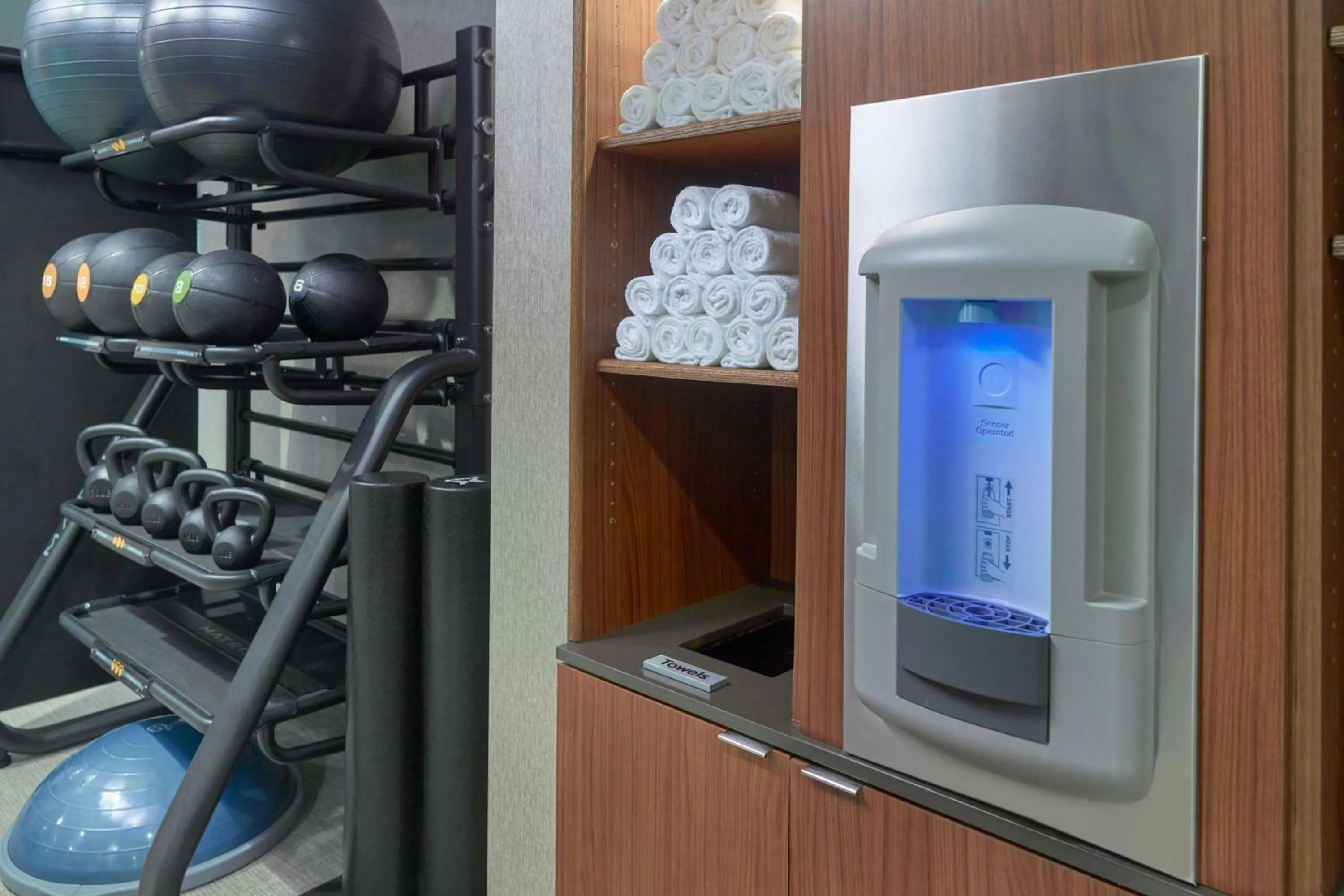 Fitness centre/facilities in Courtyard by Marriott Frederick