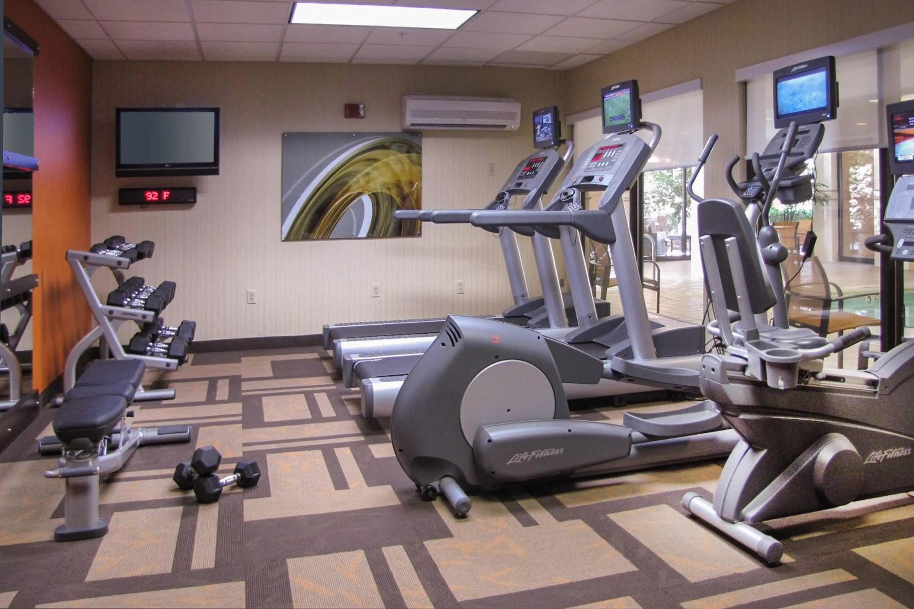 Fitness centre/facilities in Courtyard by Marriott Frederick