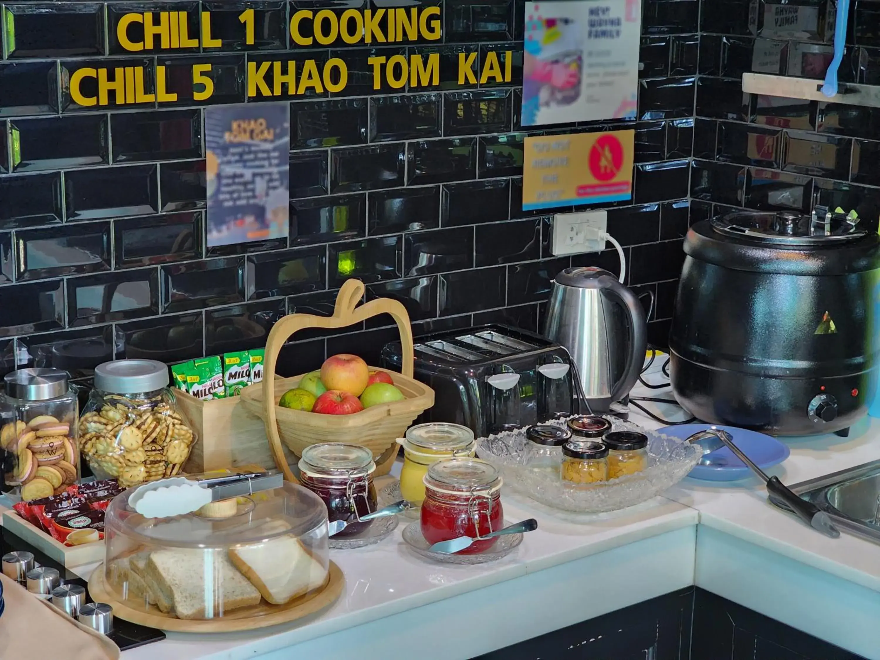 Breakfast in Wayha Hostel Don Mueang Airport Breakfast in Wayha Hostel Don Mueang Airport