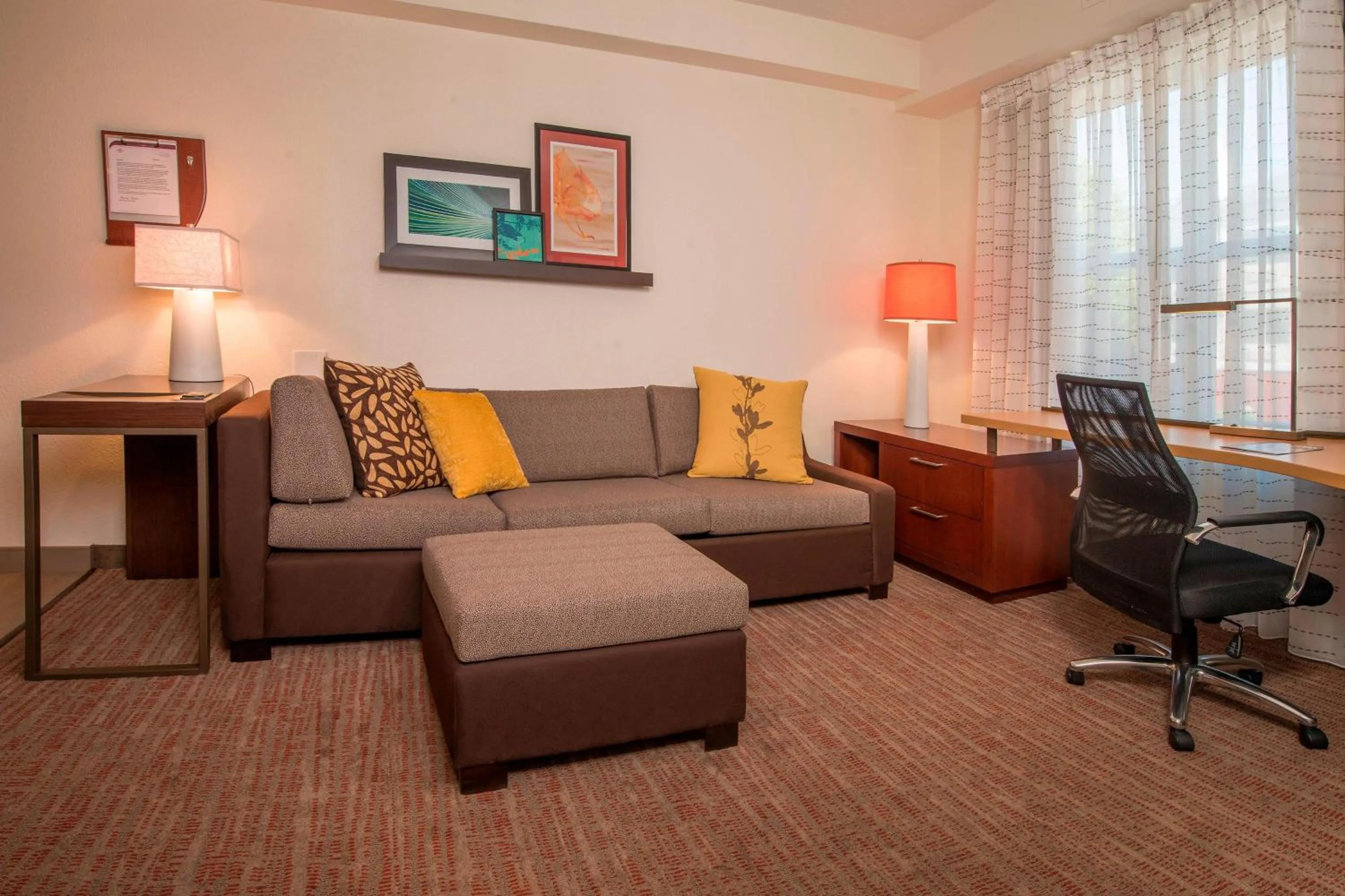 Living room in Residence Inn Frederick