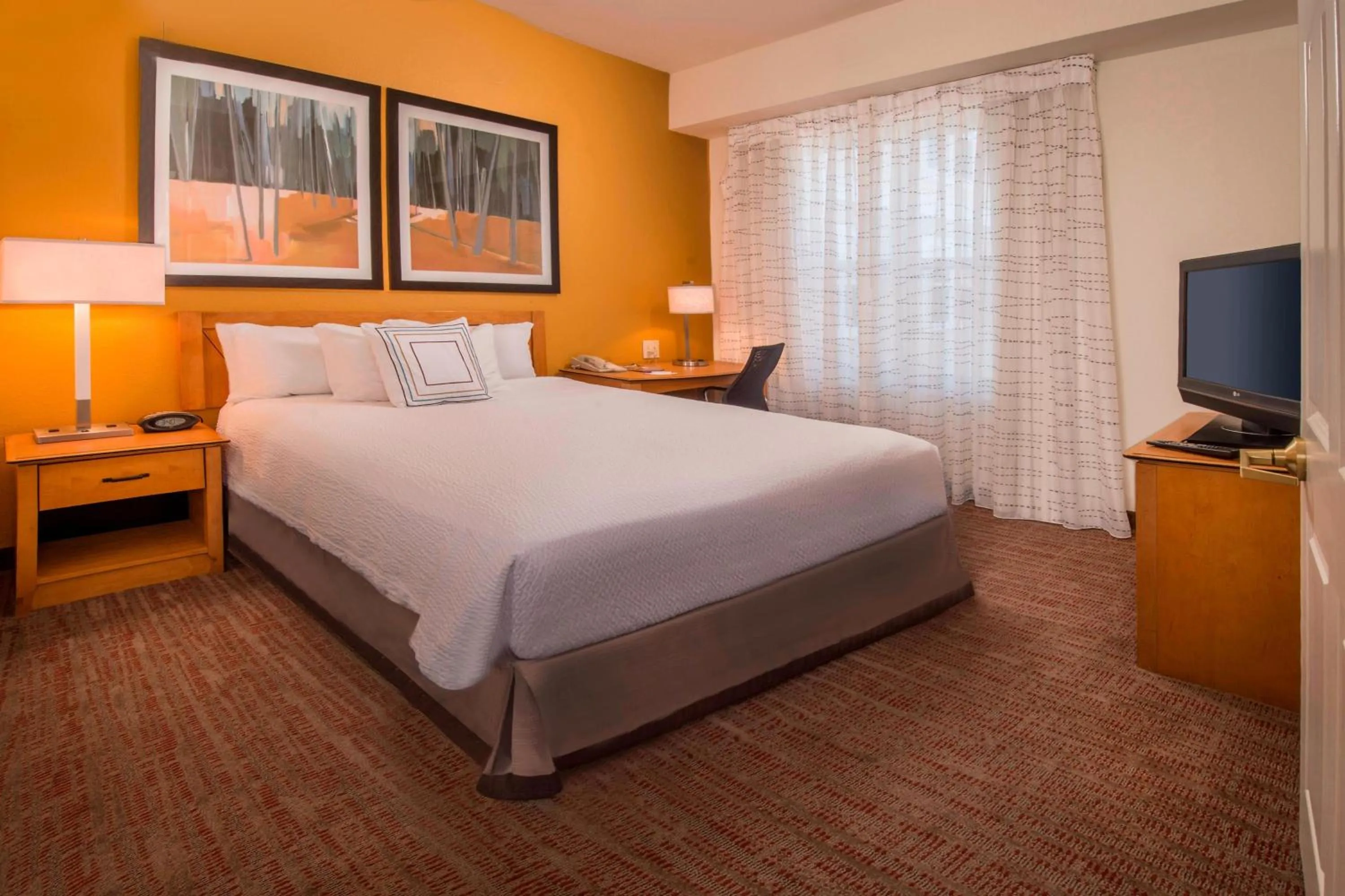 Bedroom, Bed in Residence Inn Frederick