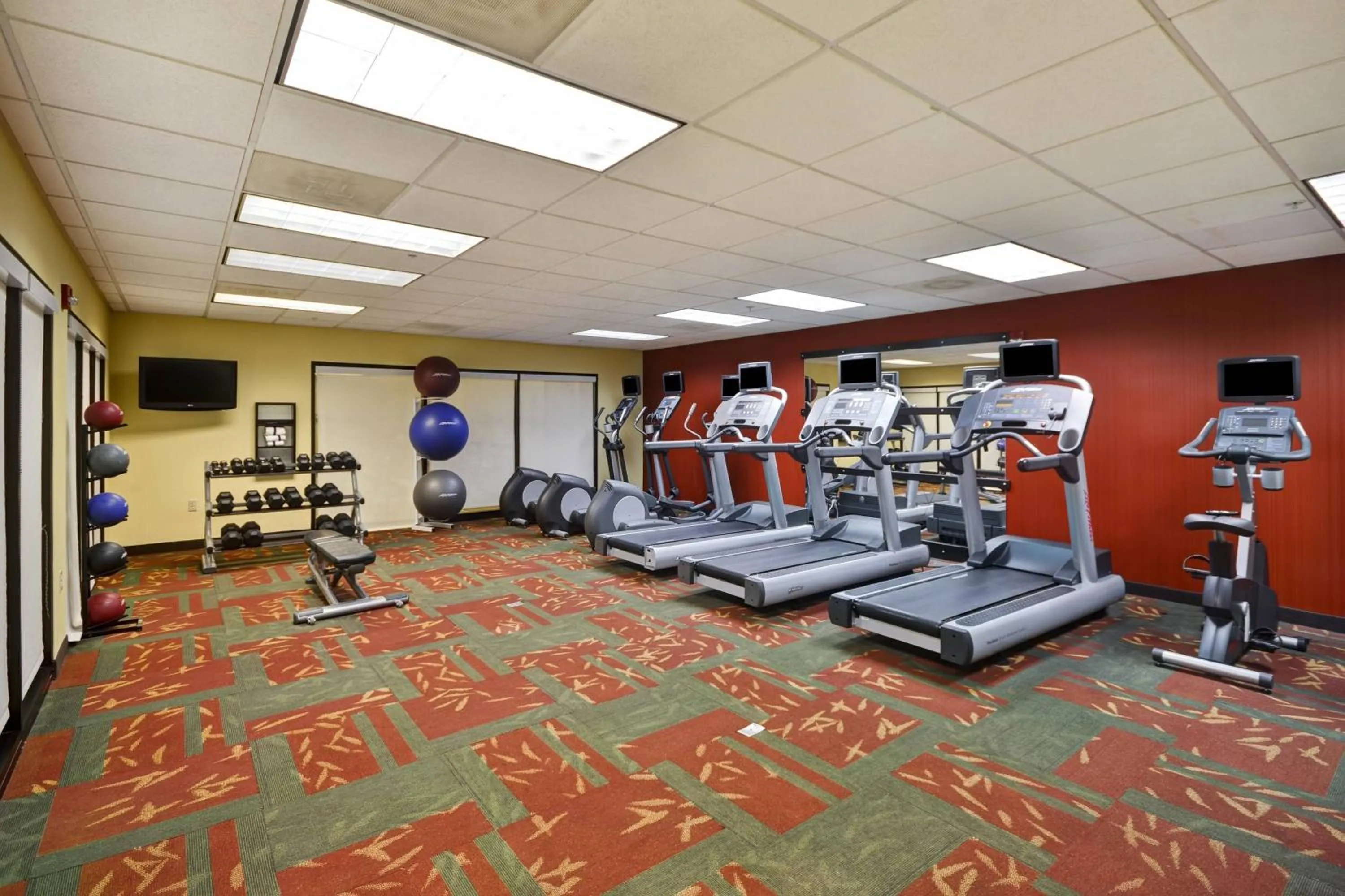 Fitness centre/facilities in Courtyard by Marriott Springfield
