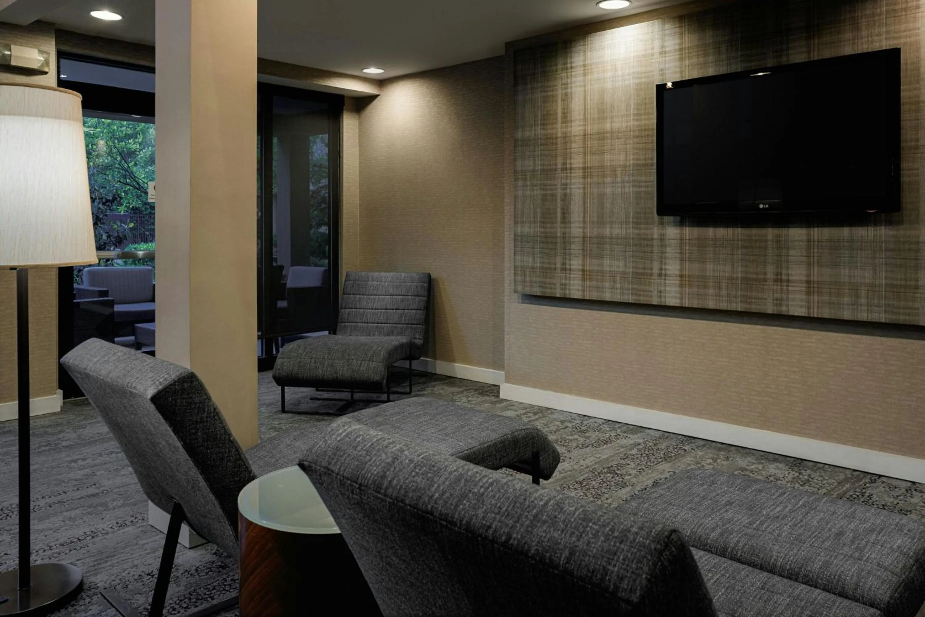 Lobby or reception in Courtyard by Marriott Springfield