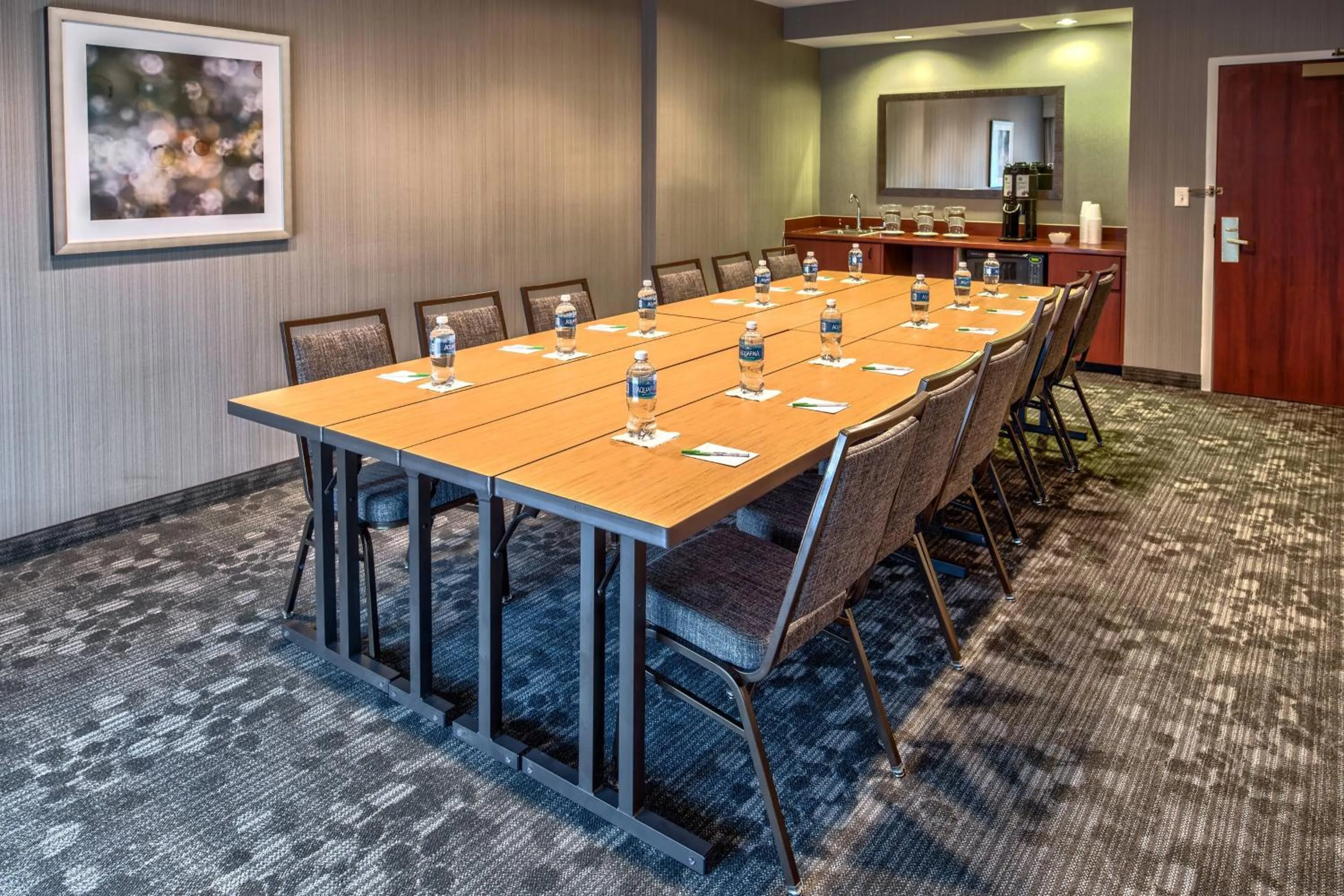 Meeting/conference room in Courtyard by Marriott Springfield