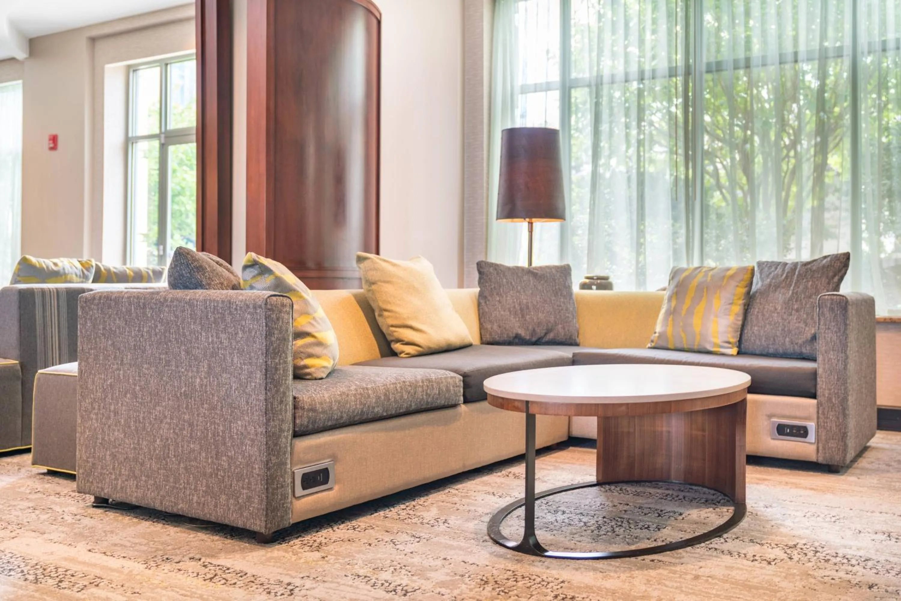 Lobby or reception in Courtyard by Marriott Silver Spring Downtown