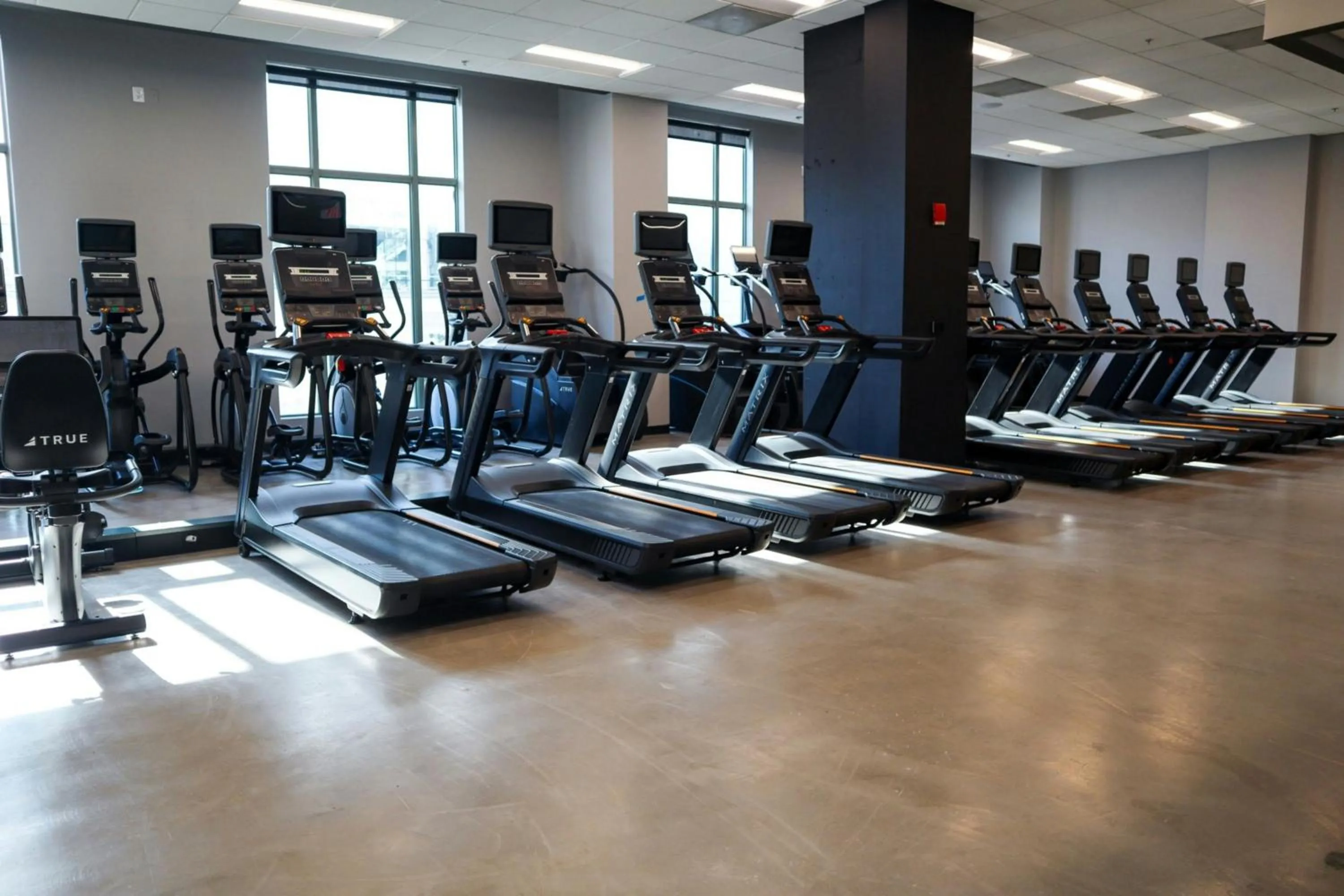 Fitness centre/facilities in Courtyard by Marriott Silver Spring Downtown