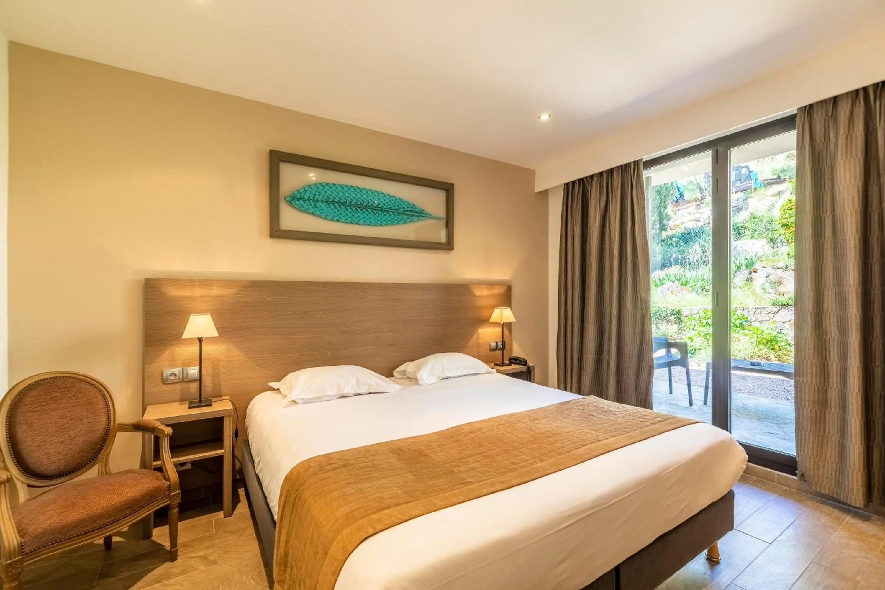 Double Room with Terrace - Garden Side in Hotel Shegara