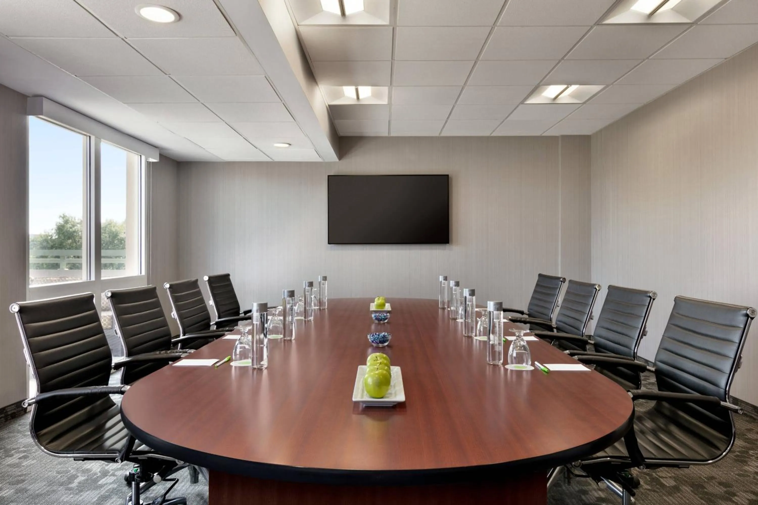 Meeting/conference room in Courtyard by Marriott Tysons McLean