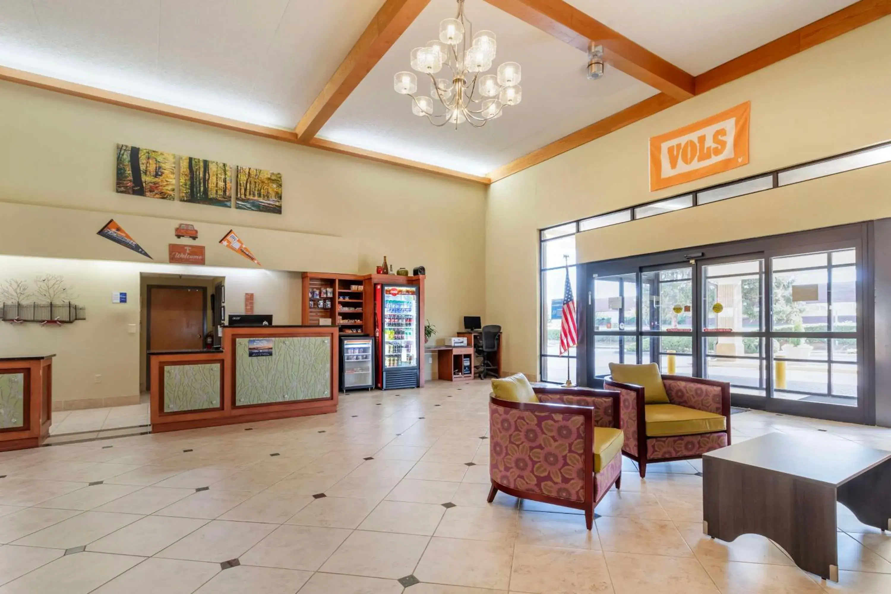 Lobby or reception in Best Western Plus Knoxville Cedar Bluff Lobby or reception in Best Western Plus Knoxville Cedar Bluff